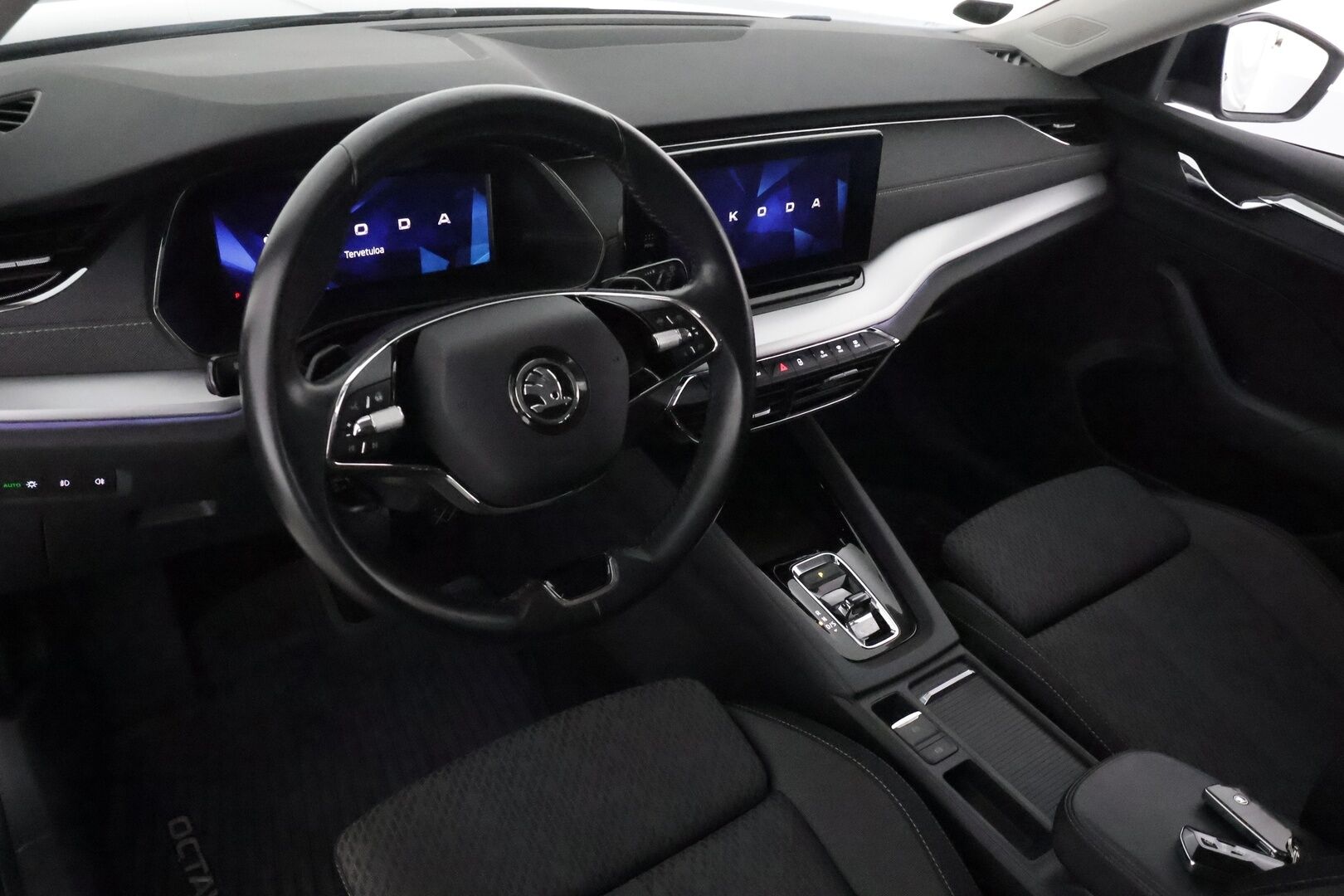 Skoda Octavia 2023 Combi 2.0 TDI 150 Style DSG **Webasto / Koukku / ACC / Matrix-LED / P.kamera / Sporttipenkit / Navi / Kaistavahti** - 1-om Suomi-auto / Kahdet Renkaat / Merkkihuollettu!