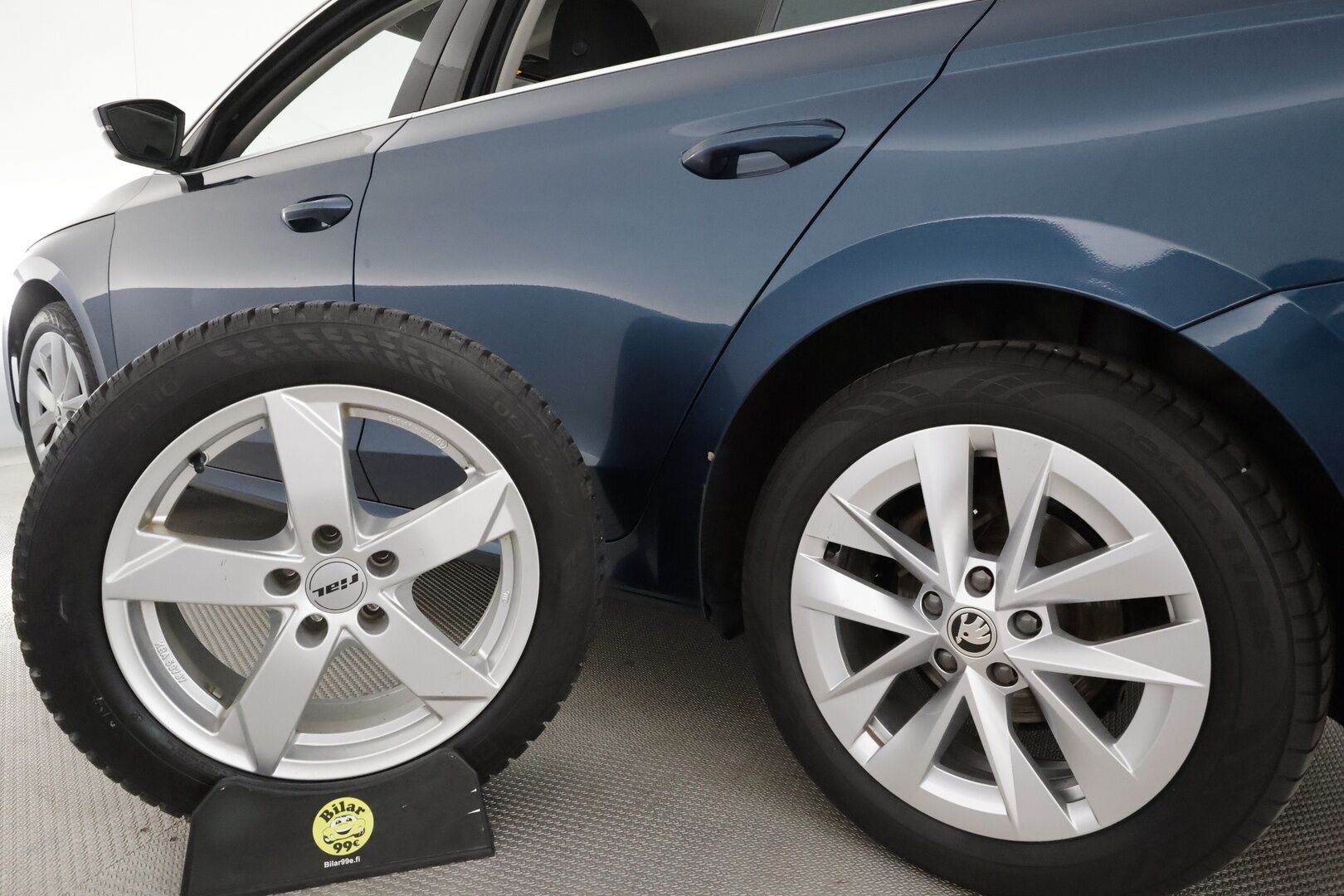 Skoda Octavia 2023 Combi 2.0 TDI 150 Style DSG **Webasto / Koukku / ACC / Matrix-LED / P.kamera / Sporttipenkit / Navi / Kaistavahti** - 1-om Suomi-auto / Kahdet Renkaat / Merkkihuollettu!