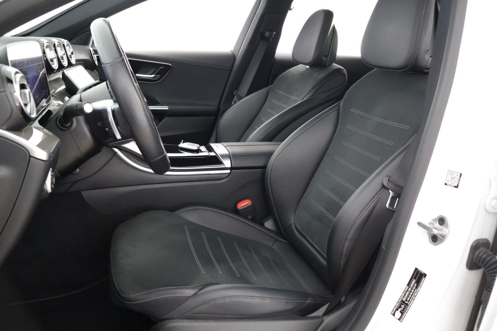 Mercedes-Benz C 2022 300 e T A Business AMG Edition EQ Power / Premium audio / BLIS / Tutkat / Navi - 3,99 % KORKOTARJOUS TÄHÄN AUTOON - 3,99% KORKOTARJOUS - Digimittaristo / Distronic+ / 360 Kamera / LED ajovalot