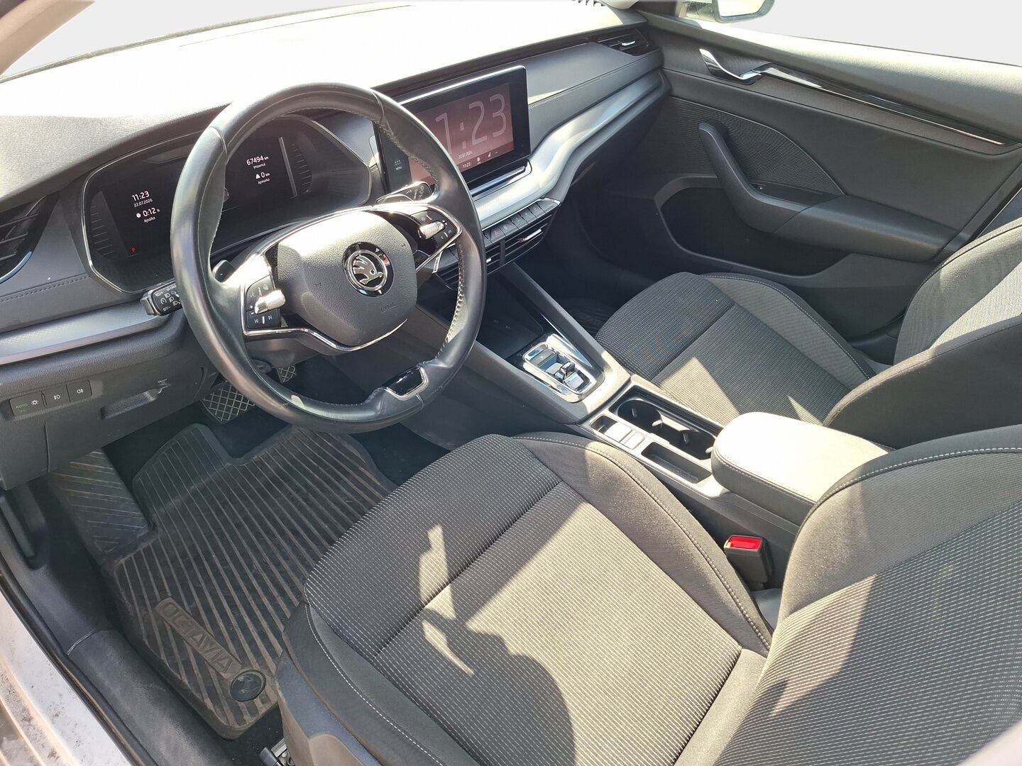 Skoda Octavia 2022 Combi 1.0 TSI Ambition eTEC DSG Autom. - Suomiauto | Crystal LED | Digimittari | Lohkolämmitin | Ratinlämmitys | 2x Renkaat alkuperäisvantein | Juuri tullut Tampereelle!