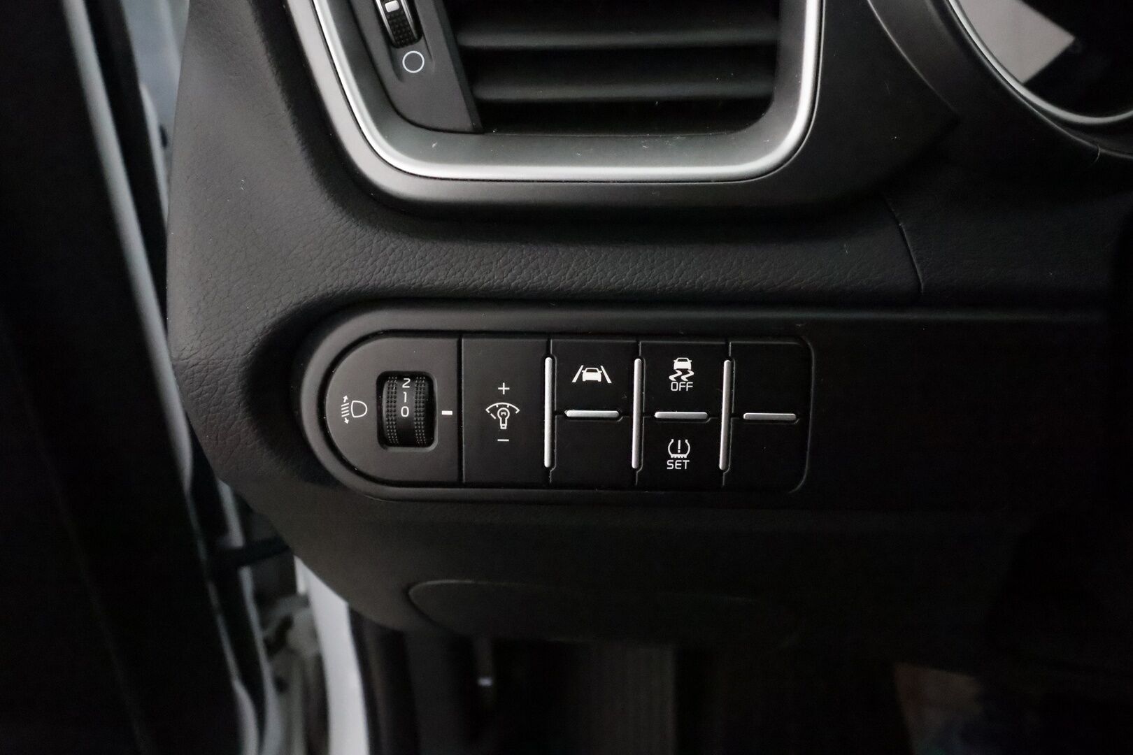 Kia XCeed 2023 1,5 T-GDI 160hv Business Premium DCT **P.kamera / LED-valot / Sisätilanlämmitin / Apple&Android / Kaistavahti** - Suomi-auto / kahdet Renkaat