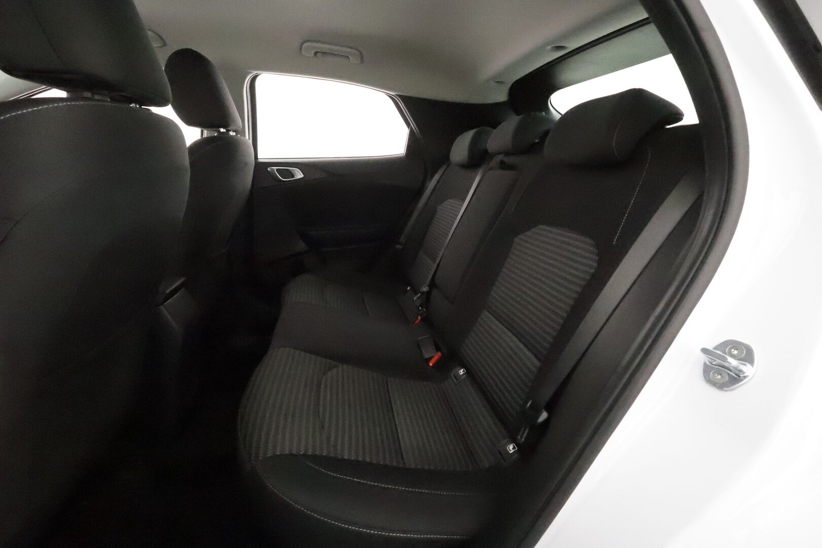 Kia XCeed 2023 1,5 T-GDI 160hv Business Premium DCT **P.kamera / LED-valot / Sisätilanlämmitin / Apple&Android / Kaistavahti** - Suomi-auto / kahdet Renkaat