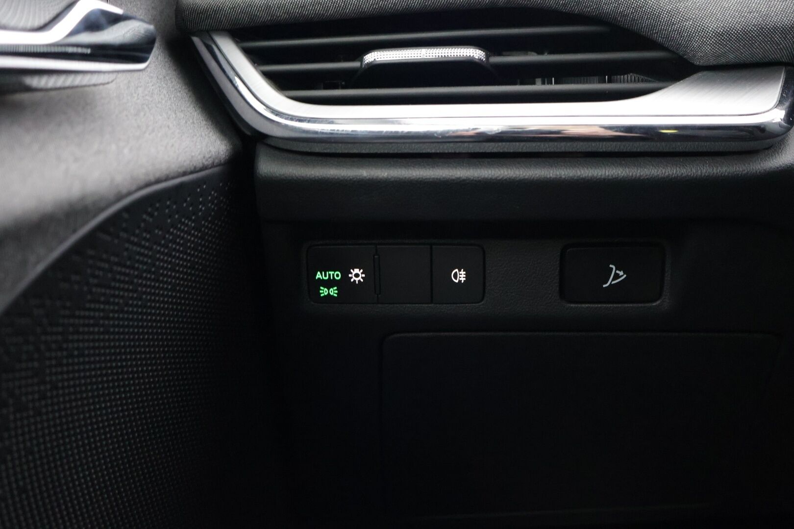 Skoda Enyaq 2022 80x 4x4 iV - | Suomi-Auto | LED | P.Kamera | ILP | Lämmitettävä ohjauspyörä | 2x Skoda Alumiinivanteet |