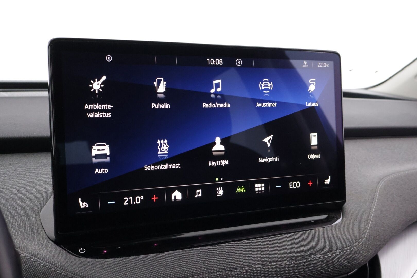 Skoda Enyaq 2022 80x 4x4 iV - | Suomi-Auto | LED | P.Kamera | ILP | Lämmitettävä ohjauspyörä | 2x Skoda Alumiinivanteet |