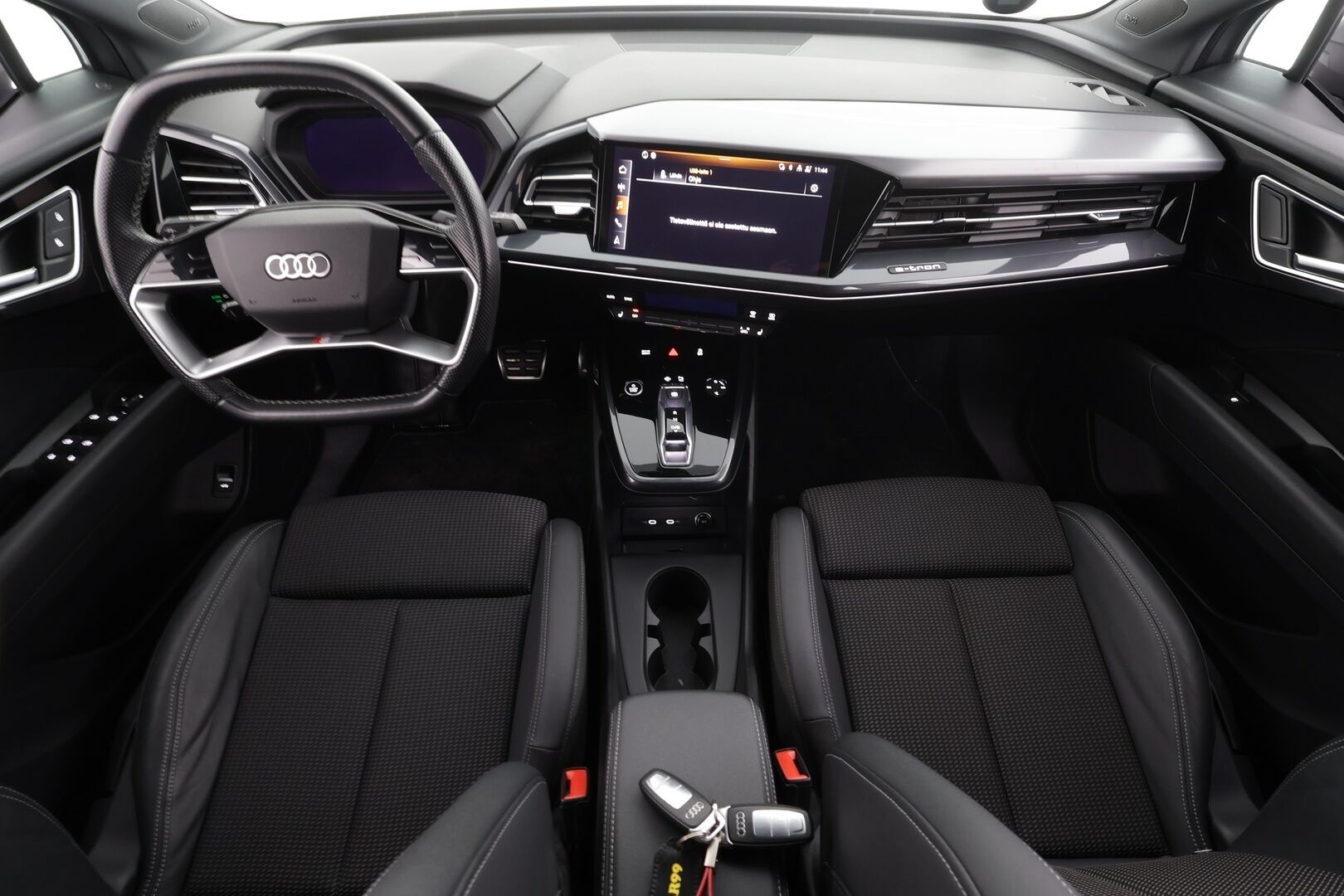 Audi Q4 e-tron 2022 S line 50 e-tron quattro * Sonos / ILP / ACC / Matrix-LED / P.Kamera / Sportpenkit / Navi / Kaistavahti * - 1-om Suomi-auto / Akku kuntotarkastettu /  2x Latauskaapelit / Kahdet renkaat aluvanteilla