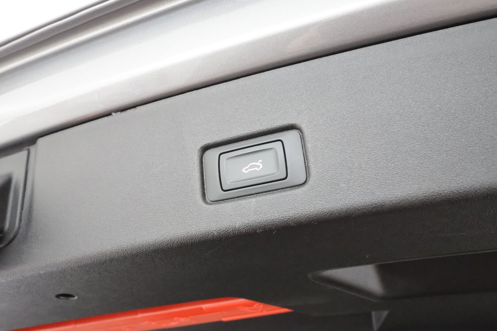 Audi Q4 e-tron 2022 S line 50 e-tron quattro * Sonos / ILP / ACC / Matrix-LED / P.Kamera / Sportpenkit / Navi / Kaistavahti * - 1-om Suomi-auto / Akku kuntotarkastettu /  2x Latauskaapelit / Kahdet renkaat aluvanteilla