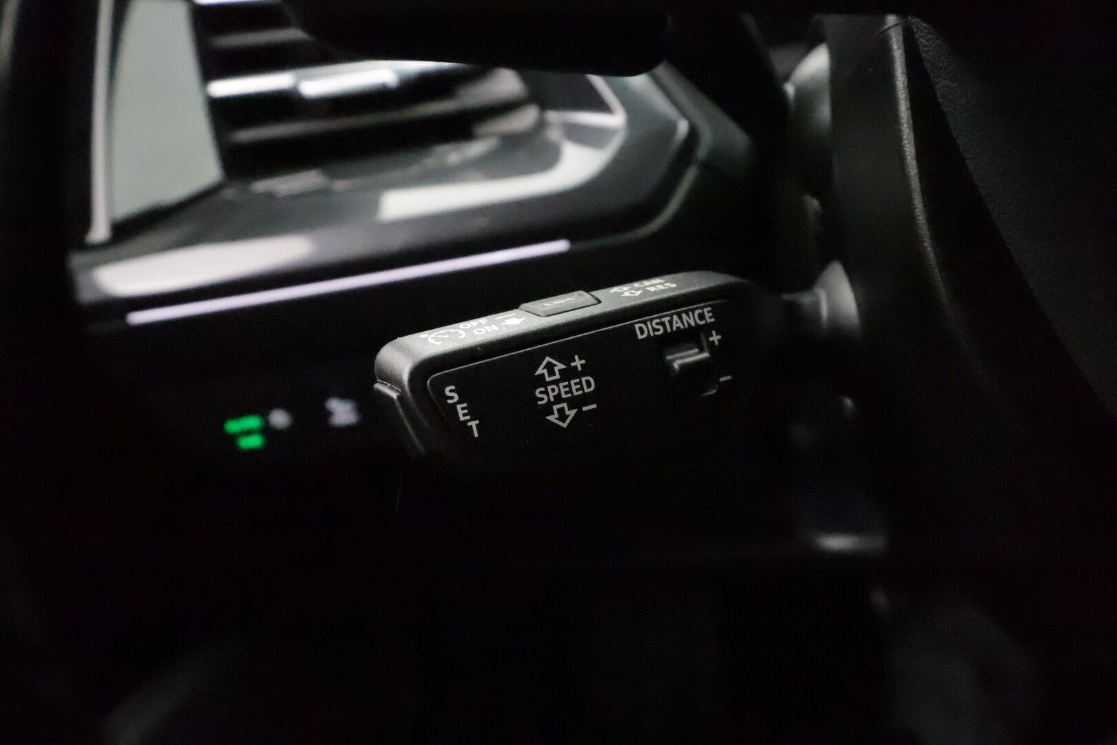 Audi Q4 e-tron 2022 S line 50 e-tron quattro * Sonos / ILP / ACC / Matrix-LED / P.Kamera / Sportpenkit / Navi / Kaistavahti * - 1-om Suomi-auto / Akku kuntotarkastettu /  2x Latauskaapelit / Kahdet renkaat aluvanteilla