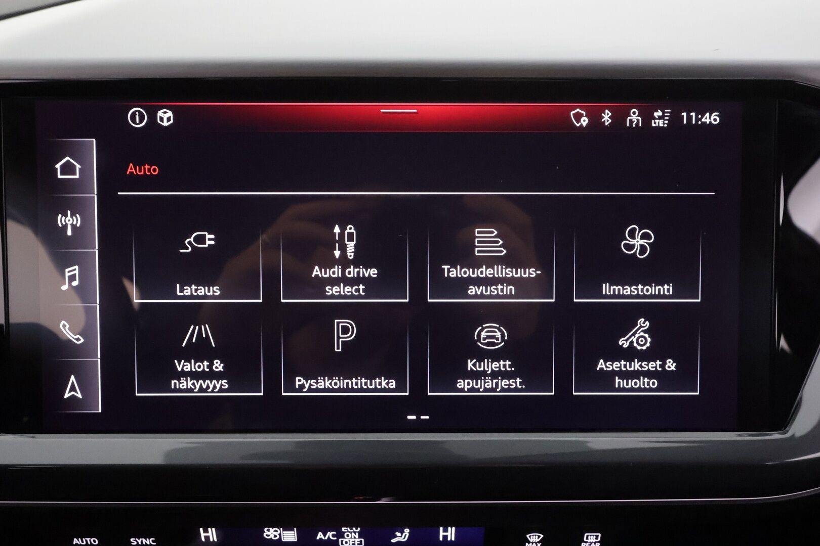 Audi Q4 e-tron 2022 S line 50 e-tron quattro * Sonos / ILP / ACC / Matrix-LED / P.Kamera / Sportpenkit / Navi / Kaistavahti * - 1-om Suomi-auto / Akku kuntotarkastettu /  2x Latauskaapelit / Kahdet renkaat aluvanteilla