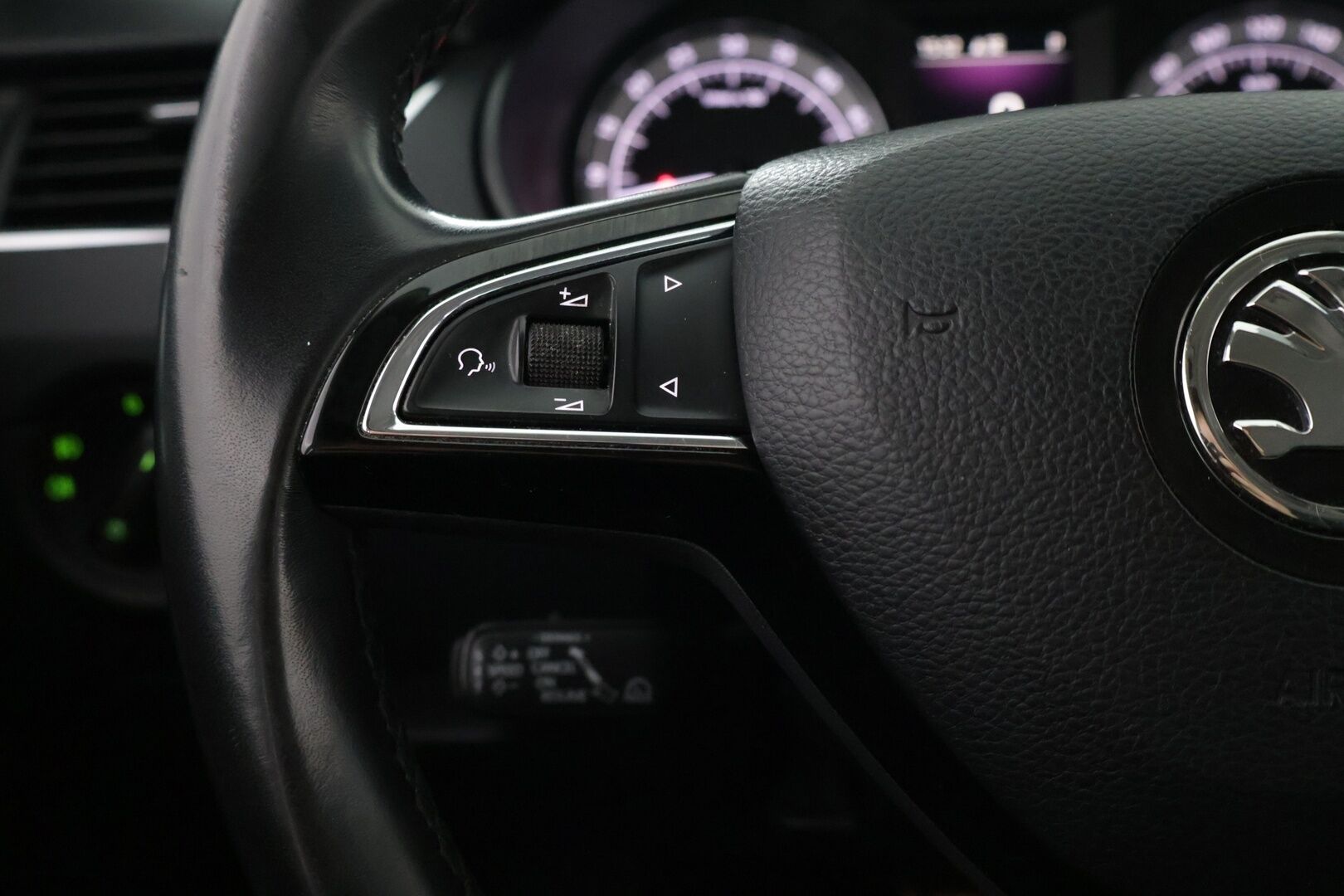 Skoda Octavia 2017 Combi 2,0 TDI 184 4x4 Scout DSG Autom - ACC | Navi | Koukku | Canton | P-kamera | Tutkat | Webasto | LED