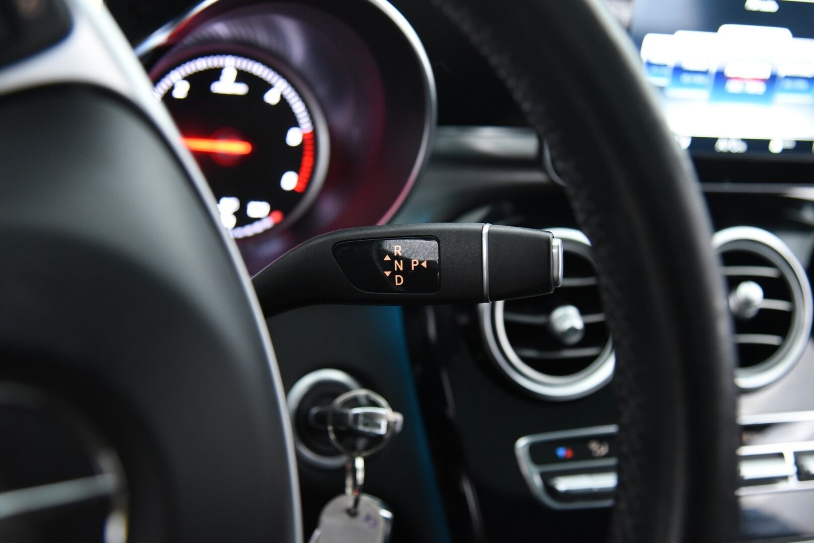 Mercedes-Benz C 2017 220 d T 4Matic A Business AMG * ILS+ / Webasto / Koukku / Panorama / 360° / Burmester / BLIS * - Nahkasisusta / Ambient Light - HULLUT AVAJAISHULINAT KORKOTARJOUS 3,29 %