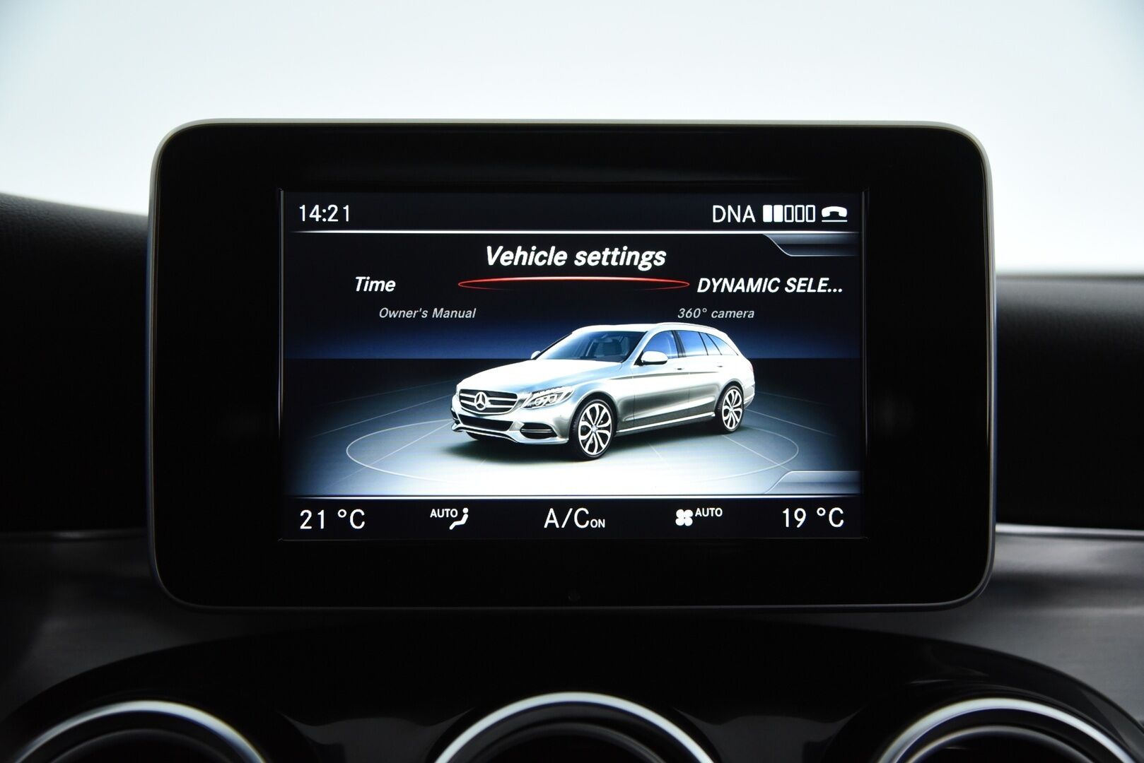 Mercedes-Benz C 2017 220 d T 4Matic A Business AMG - ILS+ | Webasto | Koukku | Panorama | 360° | Burmester | BLIS