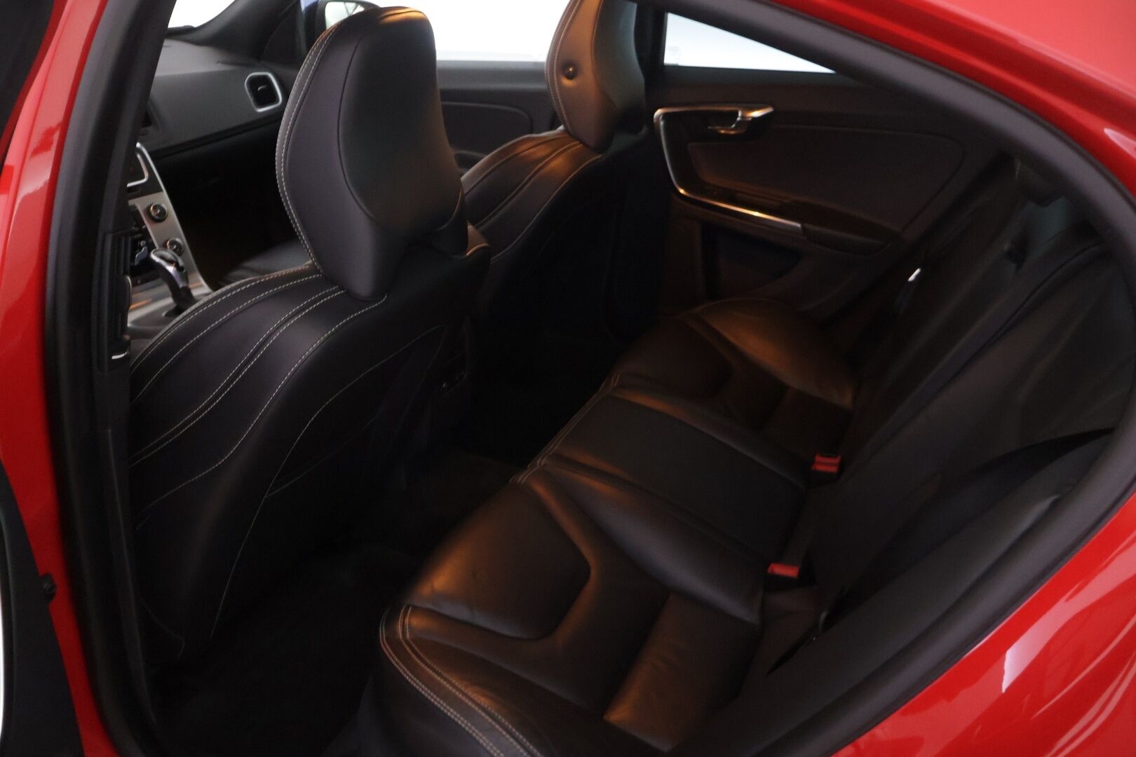 Volvo S60 2014 D5 AWD Edition Summum aut - * Webasto | Vakionopeudensäädin | Keyless | Muistipenkki | Koukku | Xenon *