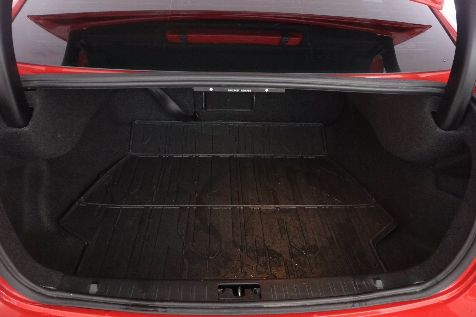 Volvo S60 2014 D5 AWD Edition Summum aut - * Webasto | Vakionopeudensäädin | Keyless | Muistipenkki | Koukku | Xenon *