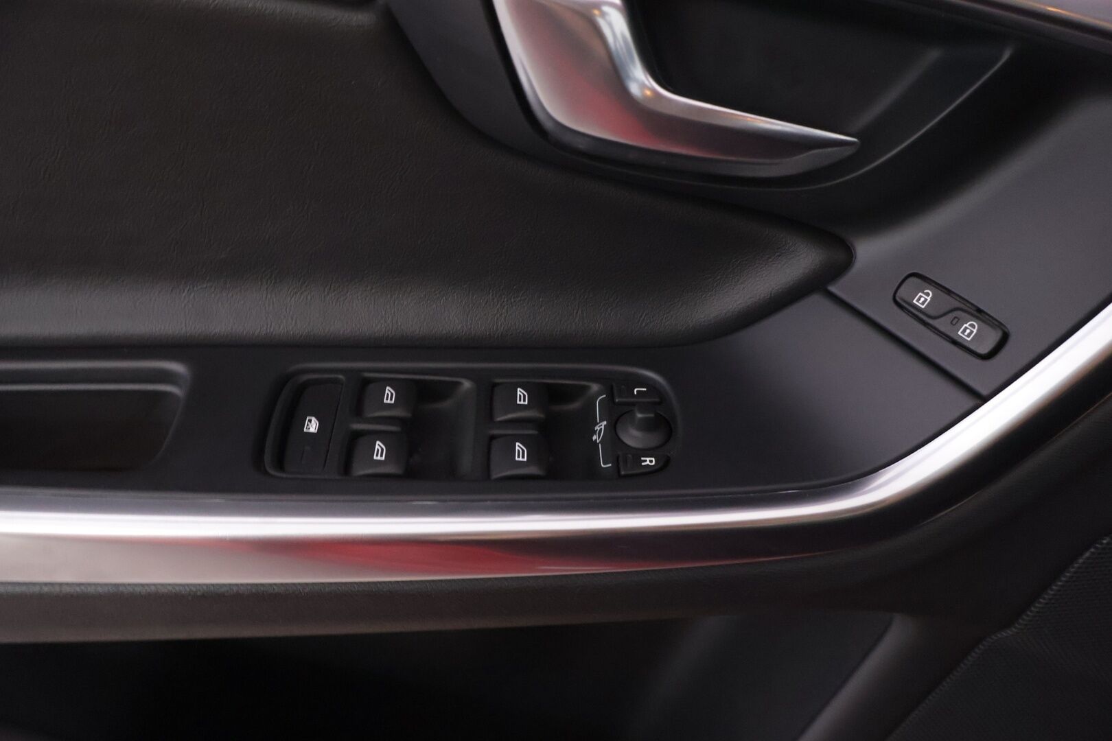 Volvo S60 2014 D5 AWD Edition Summum aut - * Webasto | Vakionopeudensäädin | Keyless | Muistipenkki | Koukku | Xenon *