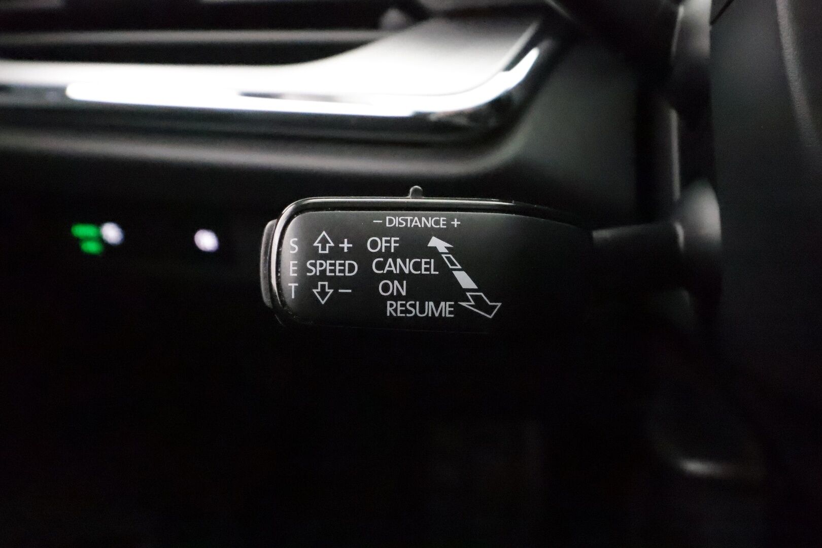 Skoda Enyaq 2022 80x 4x4 iV - | ACC | Koukku | ILP | LED | P.Kamera | Puolinahat | Ratinlämmitys | Keyless | Apple&Android | 1.Om Suomi-auto | Merkkihuollettu | Kahdet Renkaat |