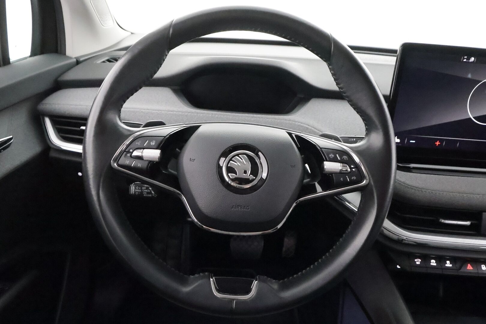 Skoda Enyaq 2022 80x 4x4 iV - | ACC | Koukku | ILP | LED | P.Kamera | Puolinahat | Ratinlämmitys | Keyless | Apple&Android | 1.Om Suomi-auto | Merkkihuollettu | Kahdet Renkaat |