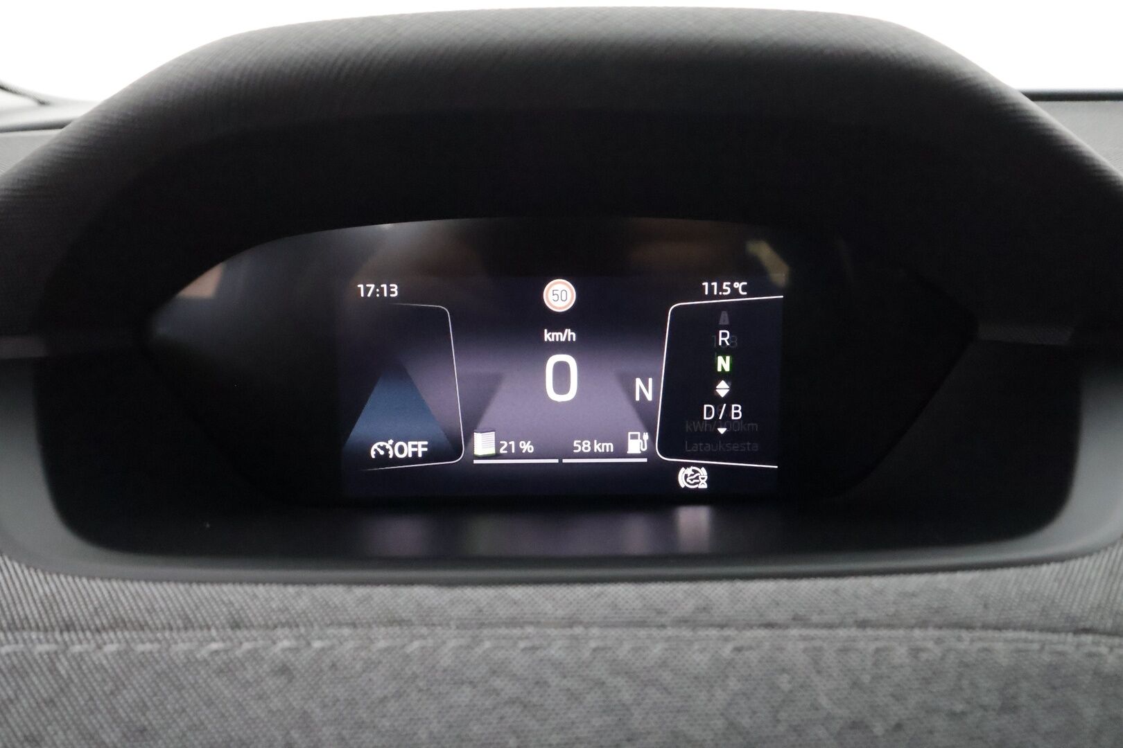 Skoda Enyaq 2022 80x 4x4 iV - | ACC | Koukku | ILP | LED | P.Kamera | Puolinahat | Ratinlämmitys | Keyless | Apple&Android | 1.Om Suomi-auto | Merkkihuollettu | Kahdet Renkaat |
