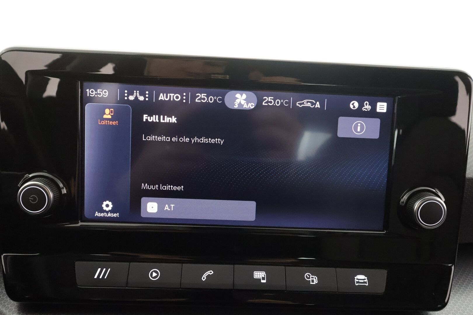 Seat LEON SPORTSTOURER 2023 1,0 eTSI 110 Hybrid Style DSG * Webasto / Koukku / LED / P.Tutkat / Kaistavahti * - 1-om Suomi-auto / Kahdet renkaat aluvanteilla / Merkkihuollot