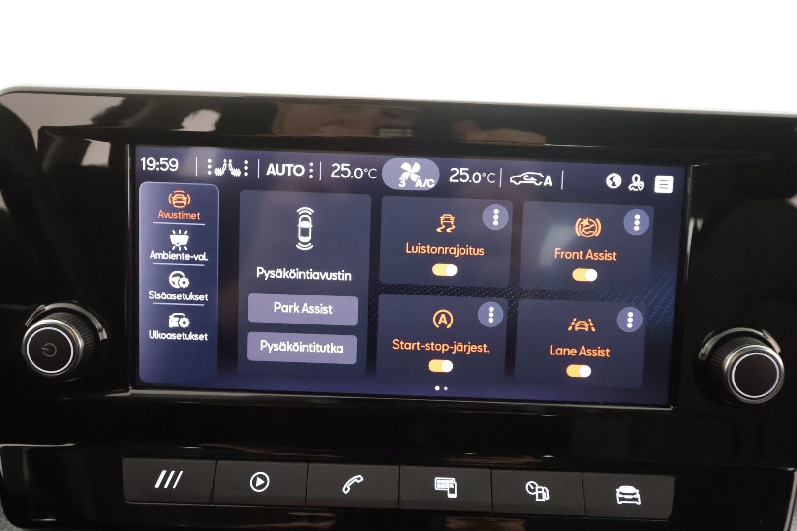 Seat LEON SPORTSTOURER 2023 1,0 eTSI 110 Hybrid Style DSG * Webasto / Koukku / LED / P.Tutkat / Kaistavahti * - 1-om Suomi-auto / Kahdet renkaat aluvanteilla / Merkkihuollot