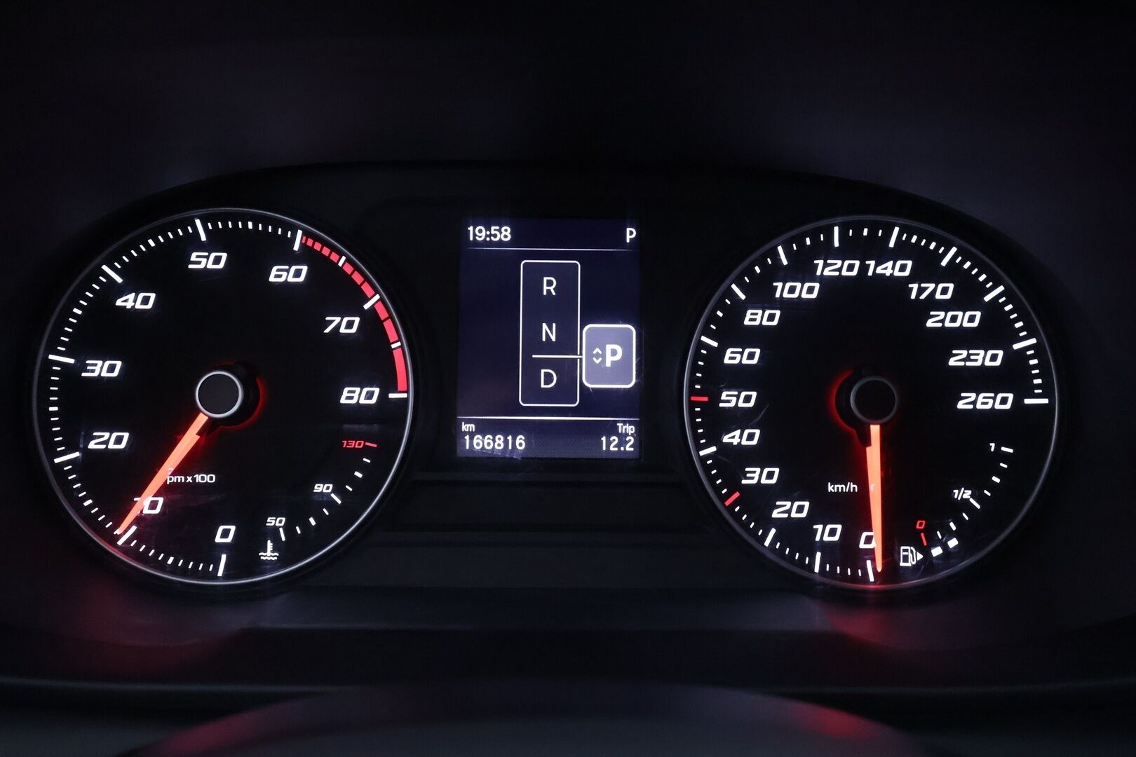 Seat LEON SPORTSTOURER 2023 1,0 eTSI 110 Hybrid Style DSG * Webasto / Koukku / LED / P.Tutkat / Kaistavahti * - 1-om Suomi-auto / Kahdet renkaat aluvanteilla / Merkkihuollot