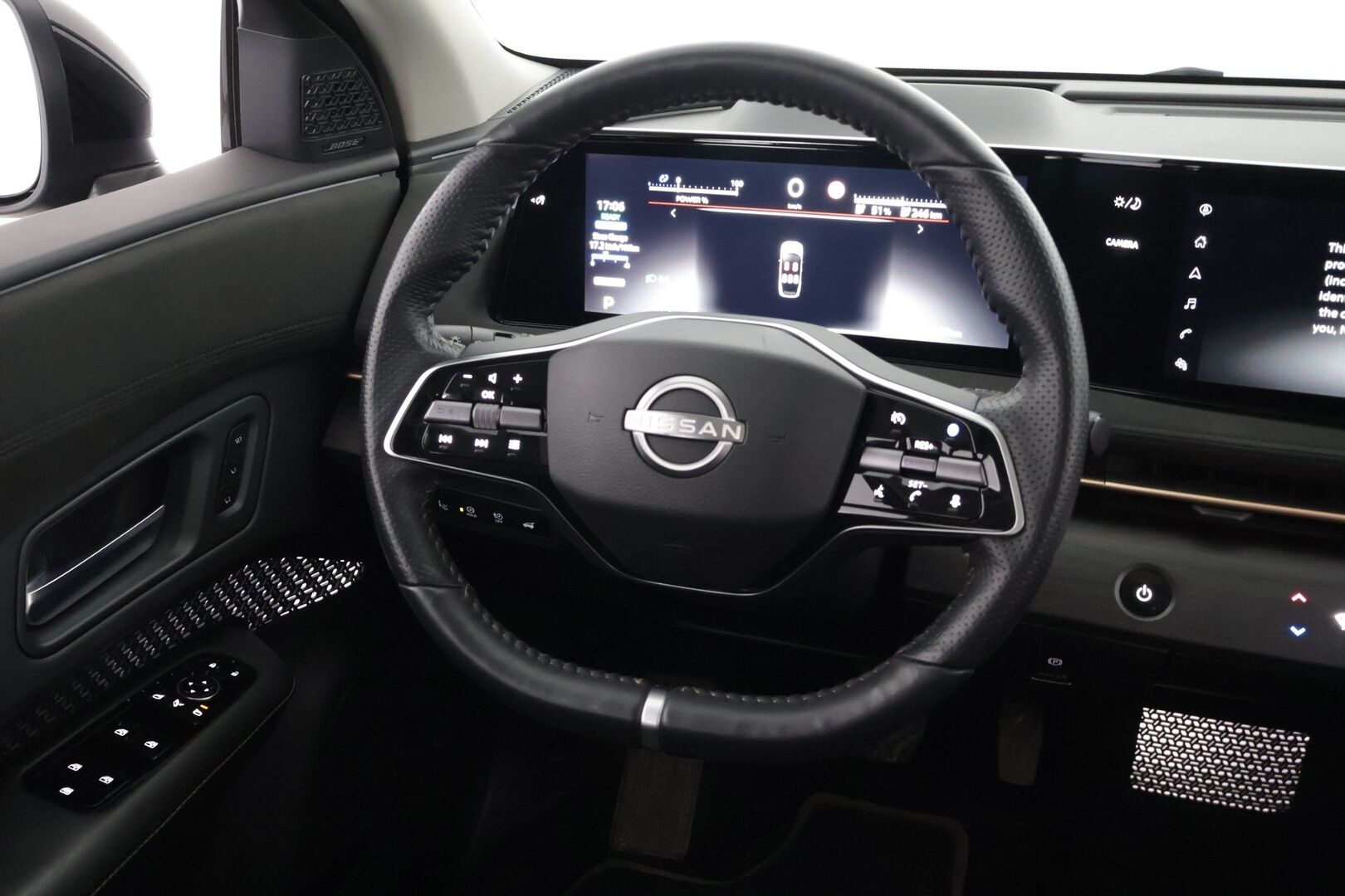 Nissan Ariya 2022 87kWh Evolve - Adapt. Vakkari / HUD / Panorama / Bose / 360° Kamera / Ilmastoidut Muistipenkit / Koukku / KeylessGo / Kaistavahti / Ratinlämmitin - KORKO VAIN 3,99 %