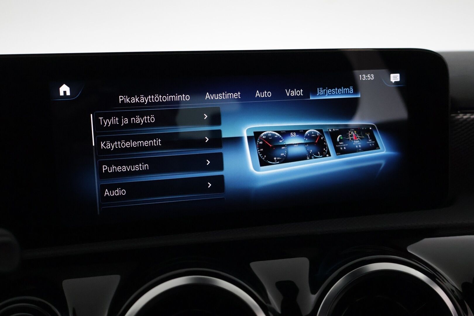 Mercedes-Benz A 2022 180 A Suomi Edition / Digimittari / Kaistavahti / P- Kamera / LED - Vakkari / Suomi-auto / Bluetooth / Puolnahka penkit / - HULLU BLACKWEEK KORKOTARJOUS 2,49%