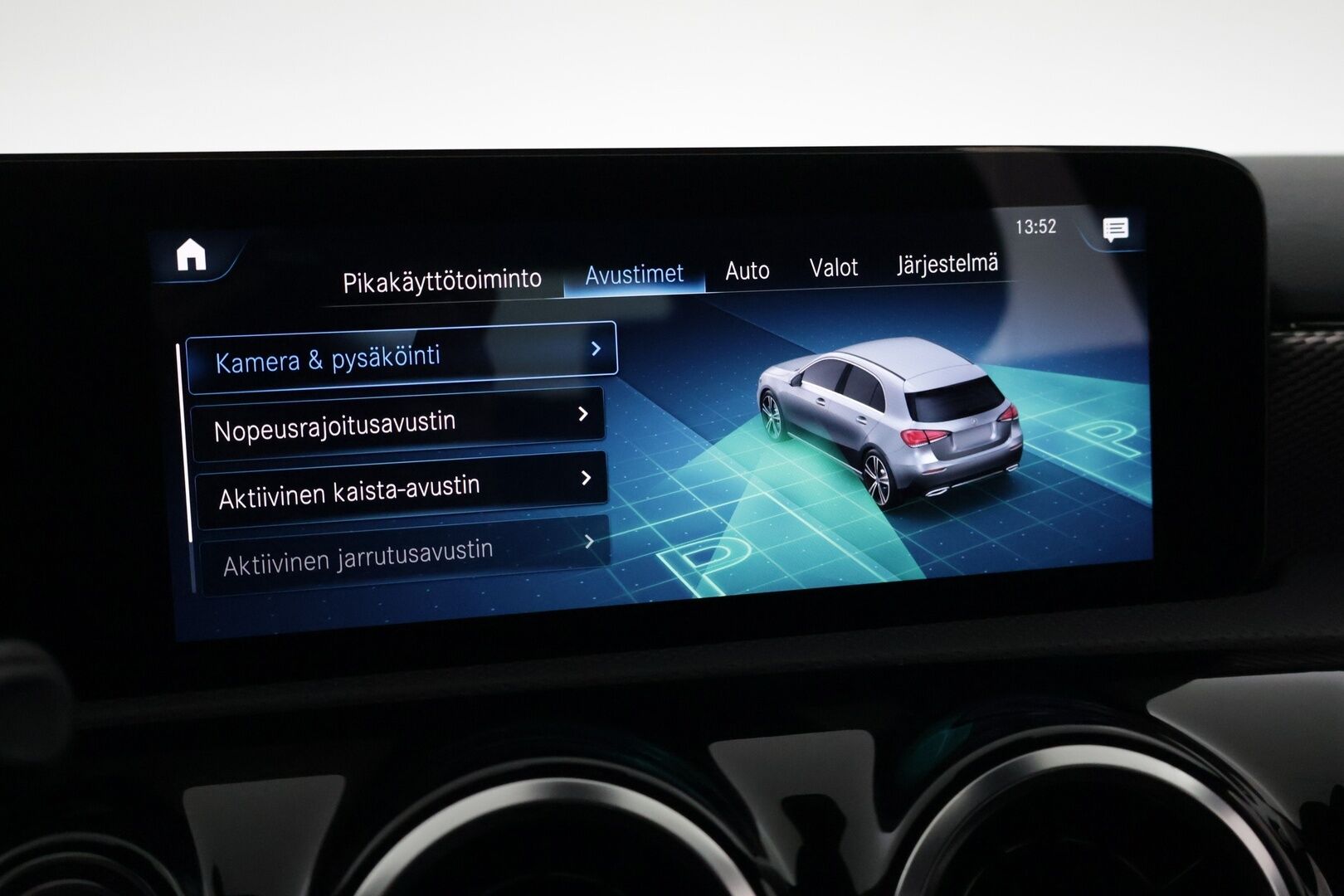 Mercedes-Benz A 2022 180 A Suomi Edition / Digimittari / Kaistavahti / P- Kamera / LED - Vakkari / Suomi-auto / Bluetooth / Puolnahka penkit / - HULLU BLACKWEEK KORKOTARJOUS 2,49%