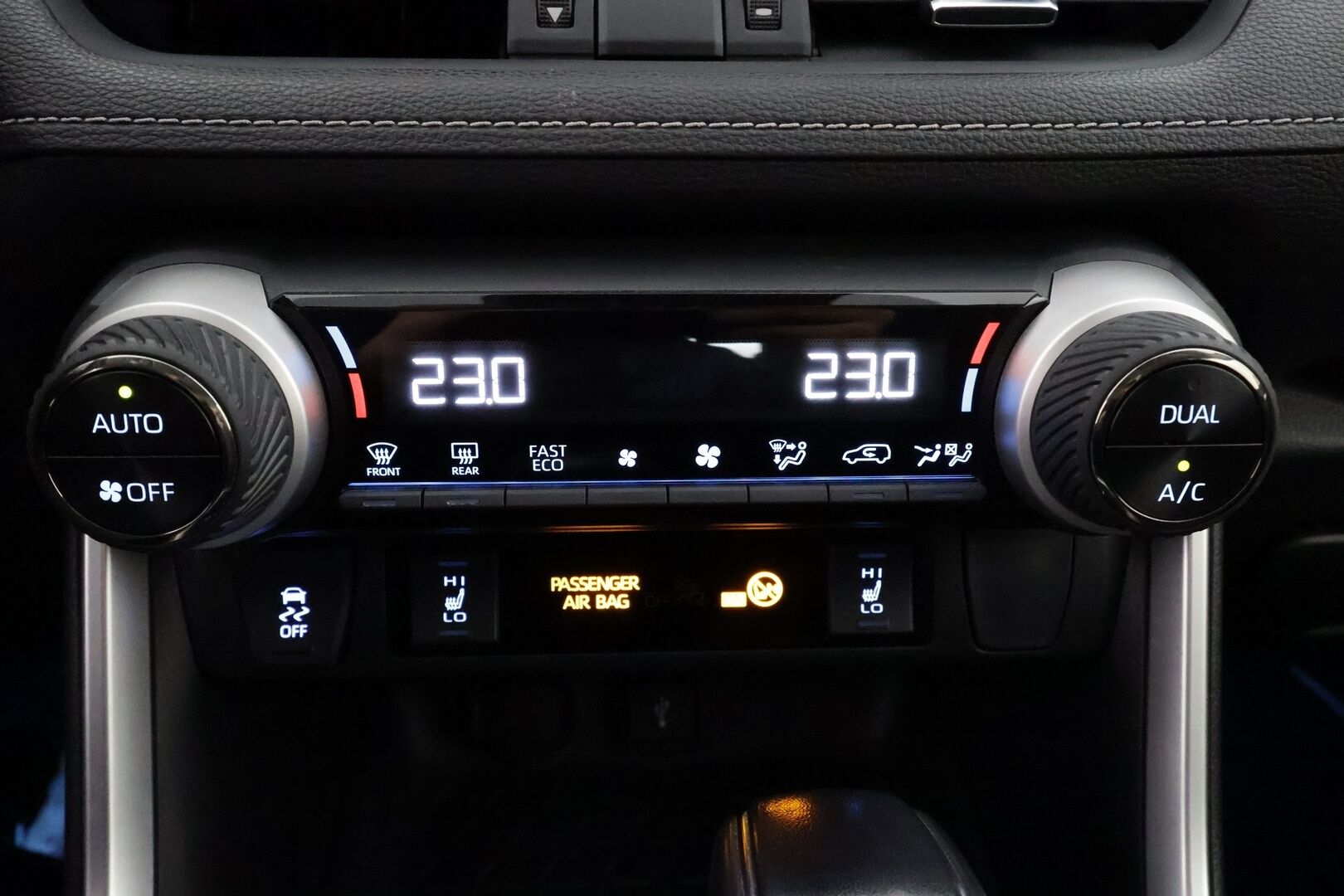 Toyota RAV4 2022 2,5 Hybrid Business Edition - | ACC | LED | P.Kamera | Navi | Kaistavahti | Keyless | Apple&Android | Sisätilanlämmitin | Ratinlämmitys | Merkkihuollot | Kahdet renkaat | 1-om Suomi-auto |