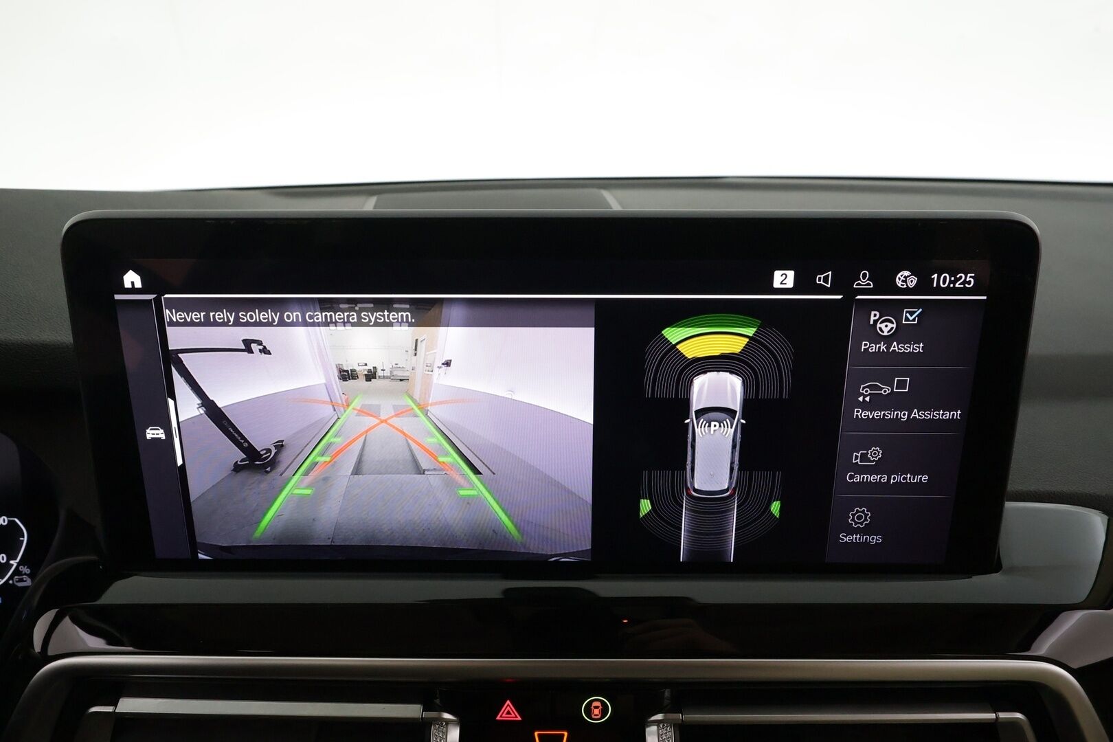 BMW X3 2023 G01 xDrive 30e A Charged Edition * Vakkari / P.kamera / Koukku / Hifi / Sporttinahat / Sähköluukku / LED / Navi * - 1.Om Suomi-auto / Akku kuntotarkastettu SoH 91,3% / Kahdet renkaat aluvanteilla 