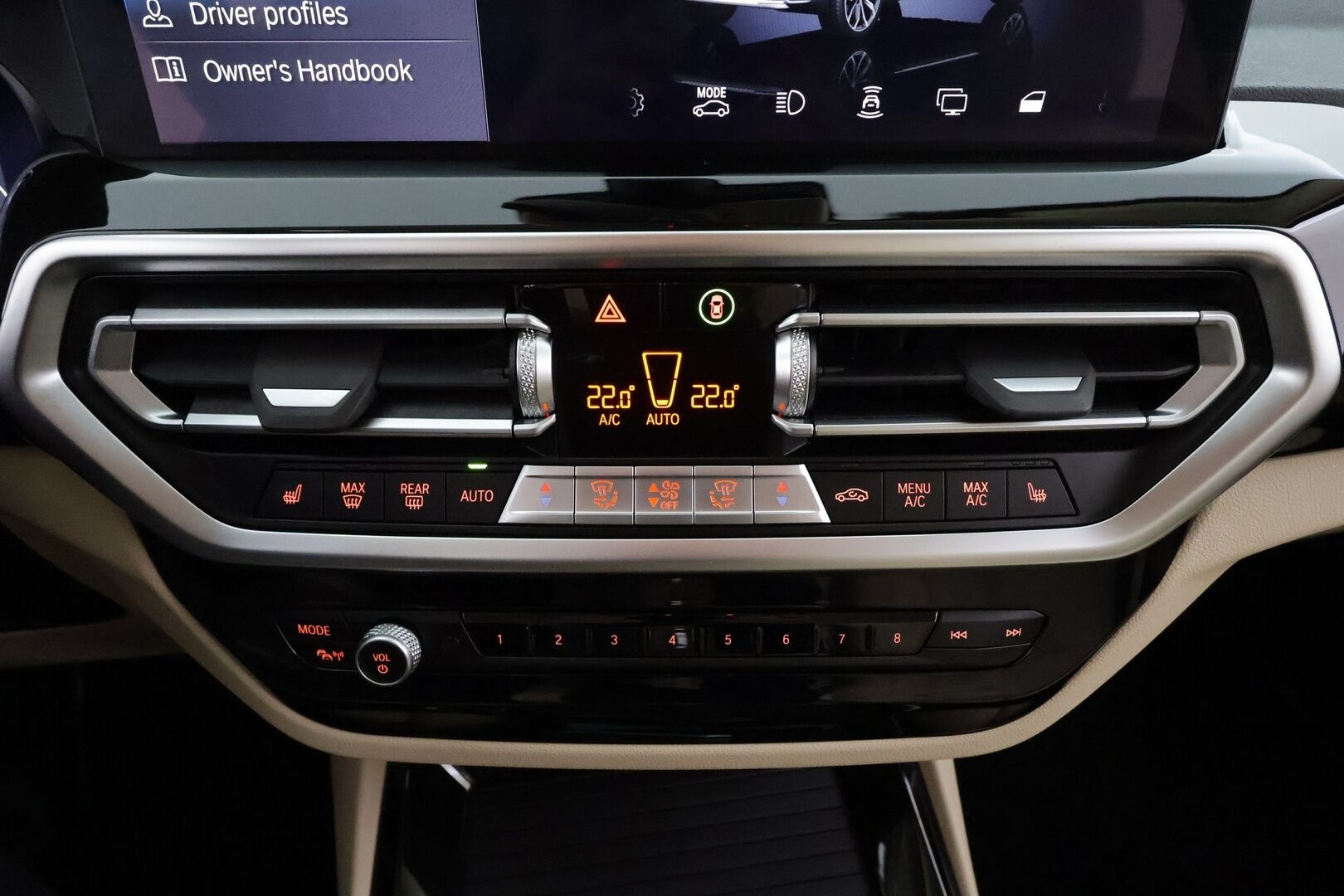 BMW X3 2023 G01 xDrive 30e A Charged Edition * Vakkari / P.kamera / Koukku / Hifi / Sporttinahat / Sähköluukku / LED / Navi * - 1.Om Suomi-auto / Akku kuntotarkastettu SoH 91,3% / Kahdet renkaat aluvanteilla 