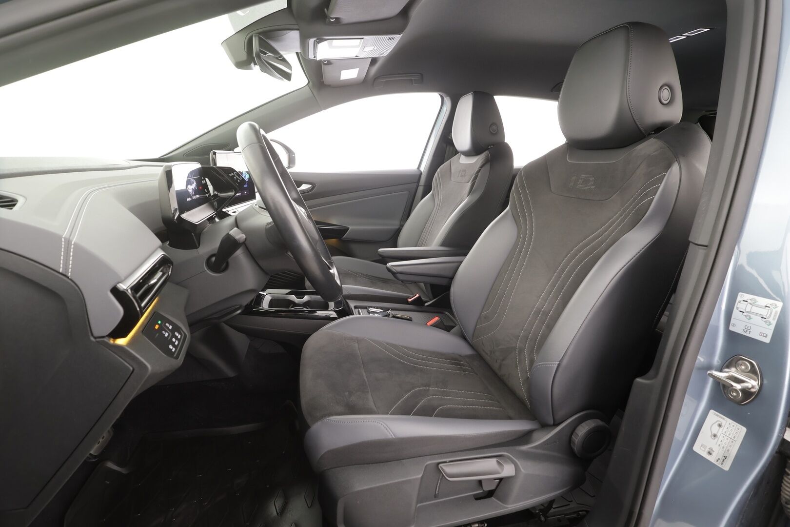 Volkswagen ID.4 2023 Pro FastLane 128 kW,  akku 77 kWh - | ACC | ILP | Koukku | LED | Puolinahat | P.kamera | keyless | Apple&Android | 1.Om Suomi-auto | Kahdet Renkaat | Merkkihuollettu |