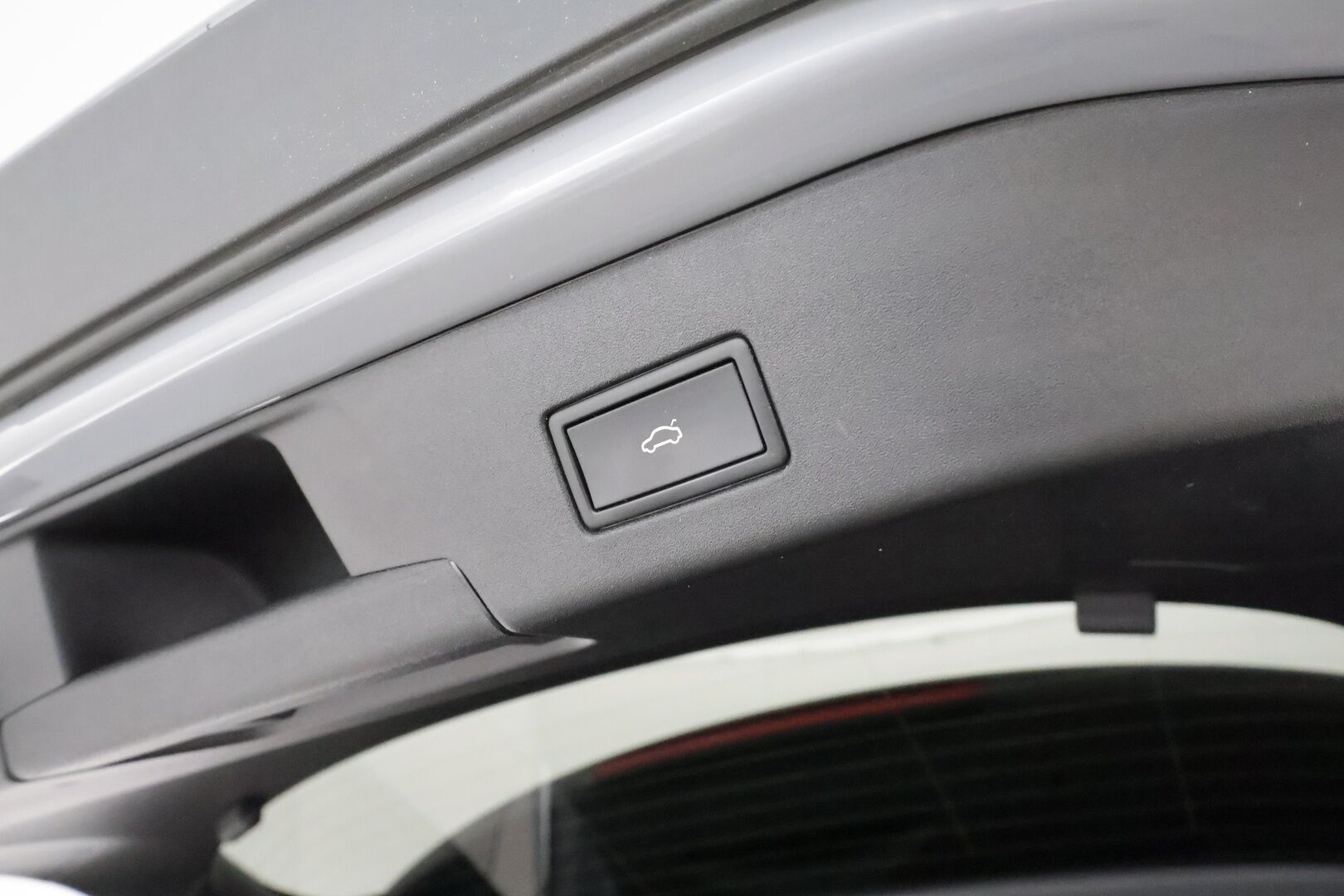 Volkswagen ID.4 2023 Pro Performance 150 kW **Lämpöpumppu / Koukku / Adapt.Vakkari / Matrix-LED / 360° / Hierovat Sportpenkit Muistilla** - 1-om Suomi-auto / Kahdet Renkaat