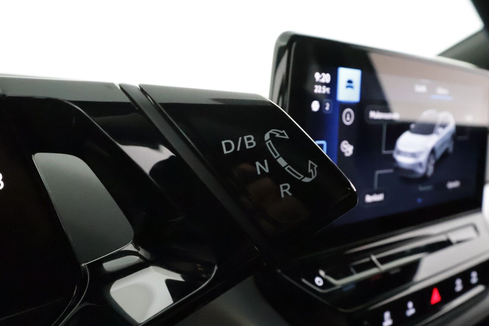 Volkswagen ID.4 2023 Pro Performance 150 kW **Lämpöpumppu / Koukku / Adapt.Vakkari / Matrix-LED / 360° / Hierovat Sportpenkit Muistilla** - 1-om Suomi-auto / Kahdet Renkaat