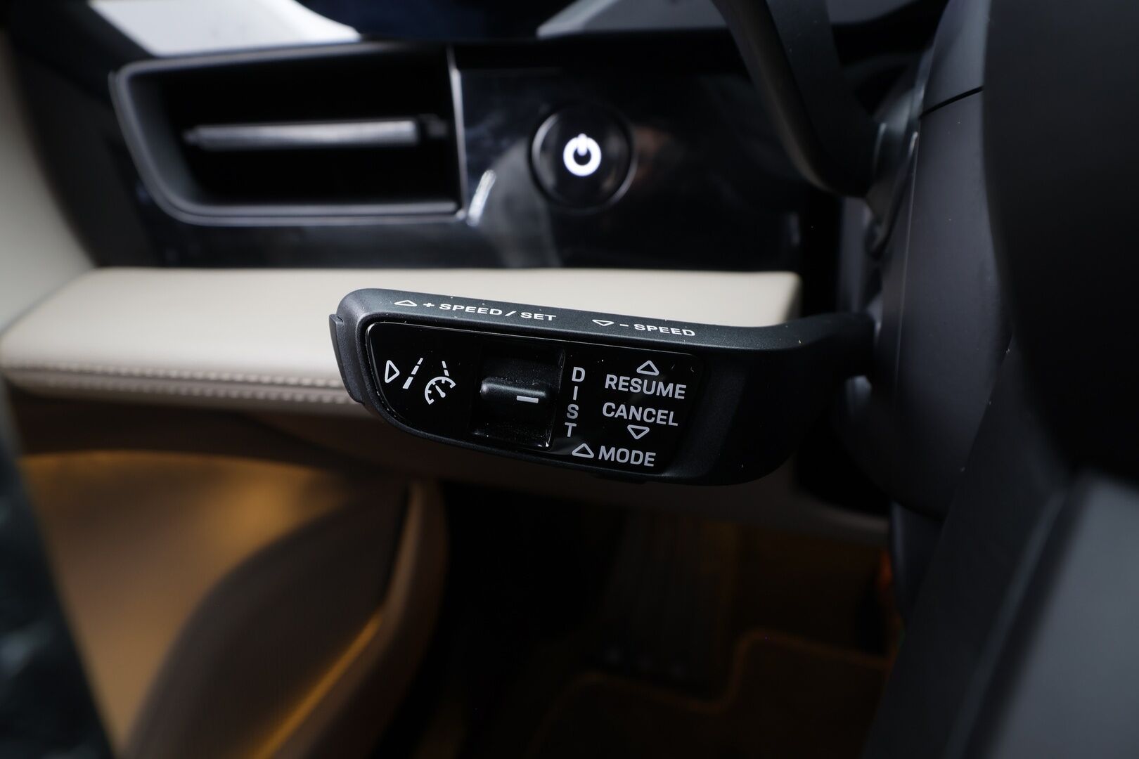 Porsche Taycan 2023 4 Cross Turismo * ACC / Sport Chrono / Lasikatto / PASM / PDLS+ / Comfort Access / Sound Package / ILP / Muistipenkit * - 1.Om Suomi-auto / Merkkihuollettu / Akku kuntotarkastettu!