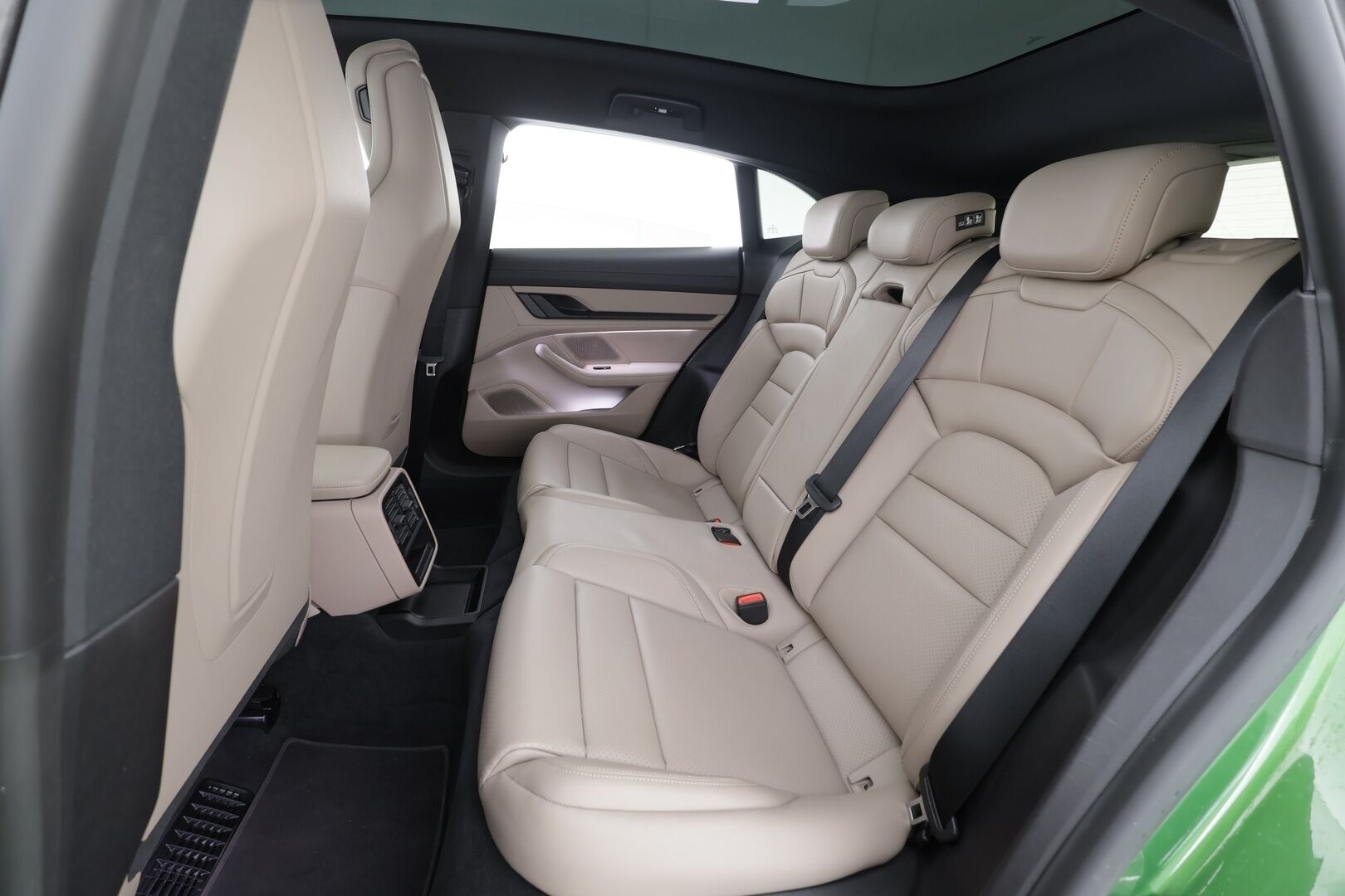 Porsche Taycan 2023 4 Cross Turismo * ACC / Sport Chrono / Lasikatto / PASM / PDLS+ / Comfort Access / Sound Package / ILP / Muistipenkit * - 1.Om Suomi-auto / Merkkihuollettu / Akku kuntotarkastettu!