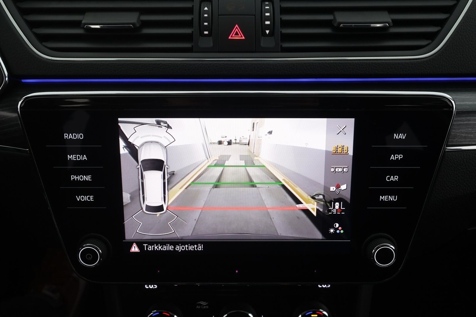 Skoda Superb 2023 Combi 1.4 TSI PHEV Style iV DSG Autom. - | ACC | Webasto | Koukku | Muistipenkit | P.kamera | LED | Puolinahat | Keyless | Apple&Android | 1.Om Suomi-auto | Kahdet Renkaat | Koti & Kauppalataus |