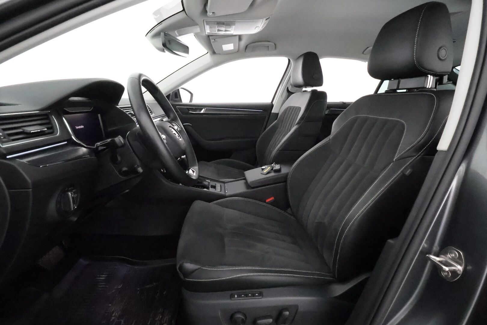 Skoda Superb 2023 1.5 TSI ACT Style BusinessLine DSG Autom. **Facelift / Webasto / Adapt.vakkari / Muistipenkit / P.kamera / Keyless** - 3,99 % KORKOTARJOUS TÄHÄN AUTOON - Suomi-auto / Merkkihuollettu