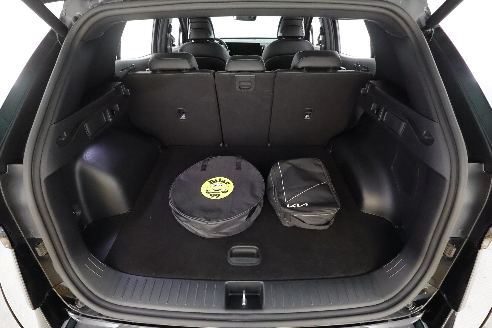 Kia Sportage 2023 1,6 T-GDI AWD Plug-in Hybrid GT-Line AT 265hv Panorama - | Koukku | Webasto | Panorama | ACC | 360 | H&K | Ilmastoitu Muistipenkki | LED | Navi | Kaistavahti | Katveavustin | Keyless | 1-om Suomi-auto | 2x Latauskaapelit | Kahdet renkaat | Merkkihuollot | 