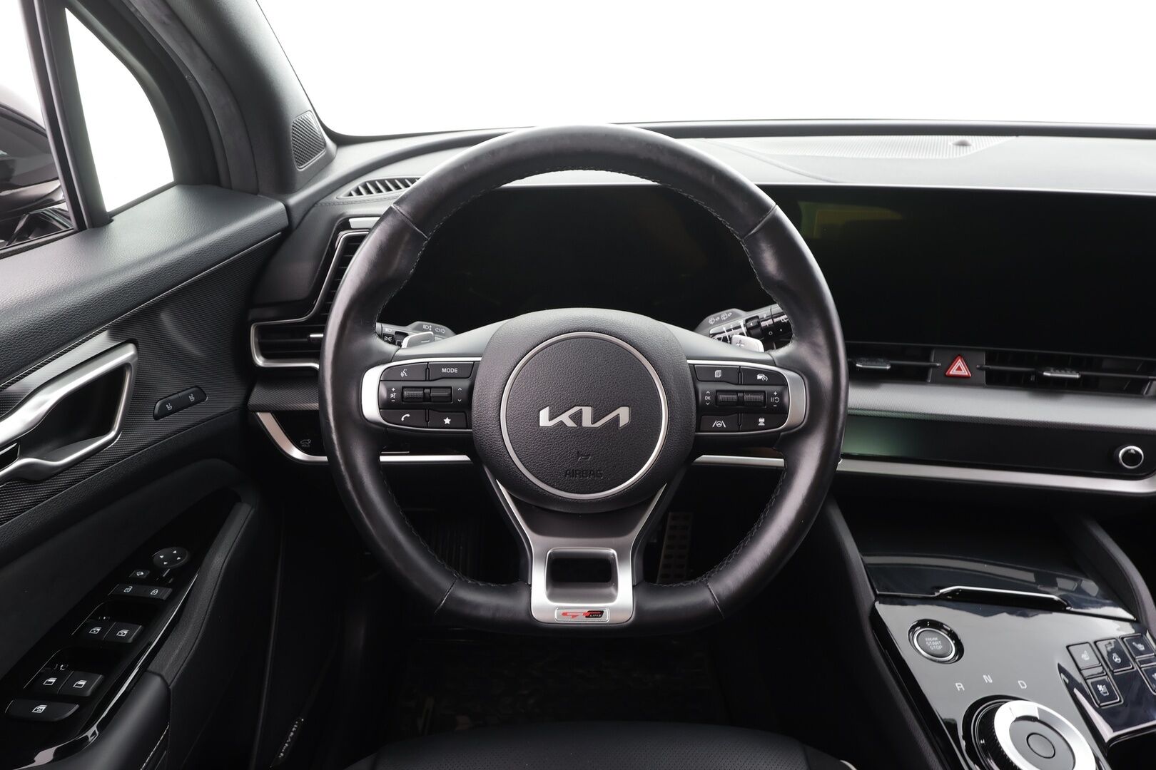 Kia Sportage 2023 1,6 T-GDI AWD Plug-in Hybrid GT-Line AT 265hv Panorama - | Koukku | Webasto | Panorama | ACC | 360 | H&K | Ilmastoitu Muistipenkki | LED | Navi | Kaistavahti | Katveavustin | Keyless | 1-om Suomi-auto | 2x Latauskaapelit | Kahdet renkaat | Merkkihuollot | 
