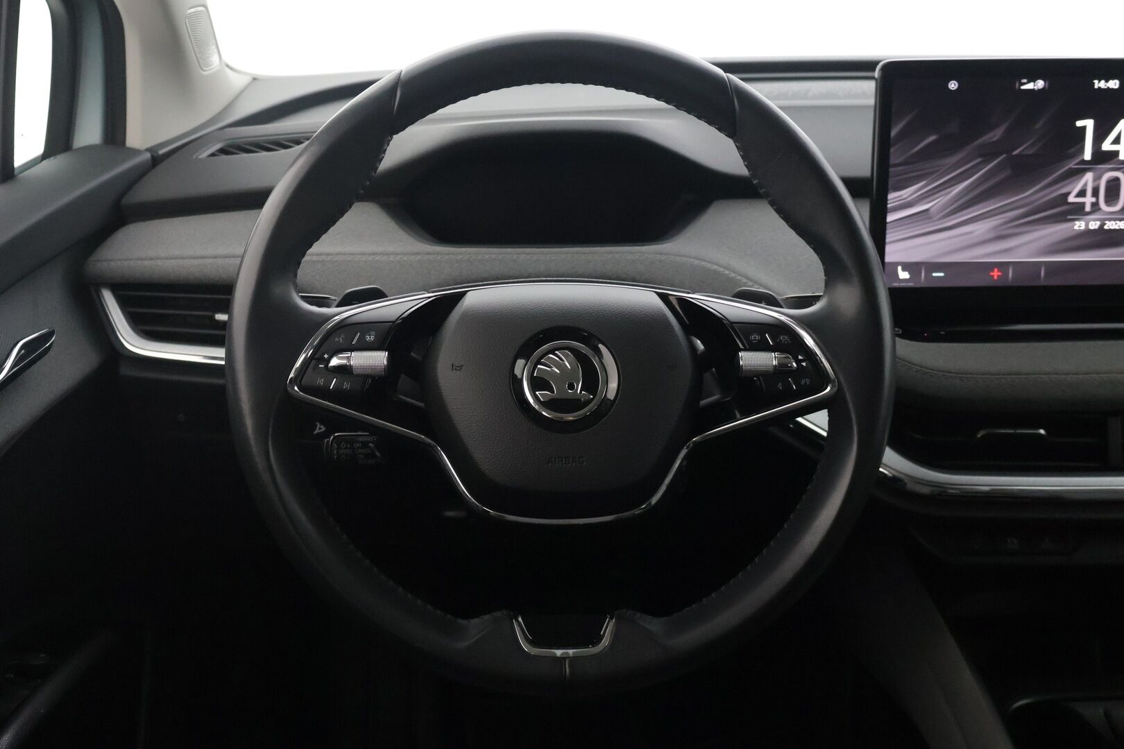 Skoda Enyaq 2023 80 iV - | ACC | ILP | Keylessgo | P-kamera | 2-om Suomi-auto | Apple&Android carplay | Merkkihuollot | Ratinlämmitin | LED | Puolinahat |