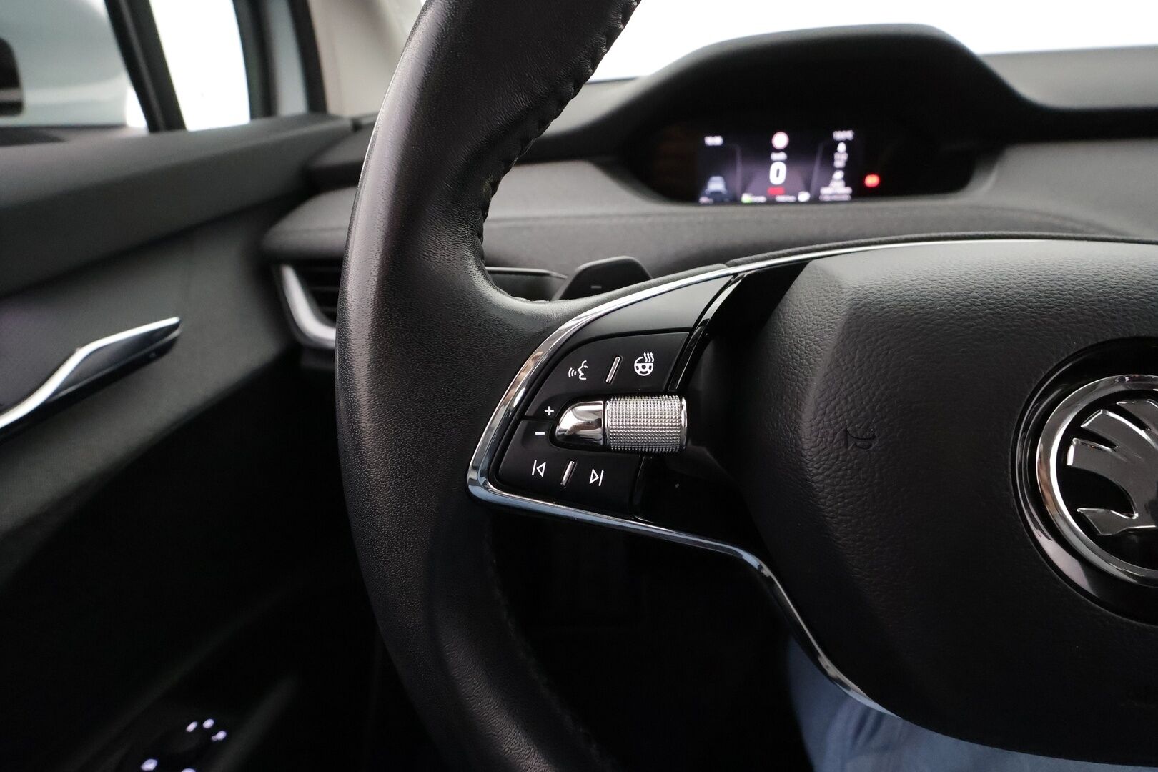 Skoda Enyaq 2023 80 iV * ACC / ILP / P.kamera / LED / Navi / Kaistavahti / Keyless * - 2-om Suomi-auto / Akku kuntotarkastettu / Kahdet renkaat aluvanteilla / Merkkihuollot
