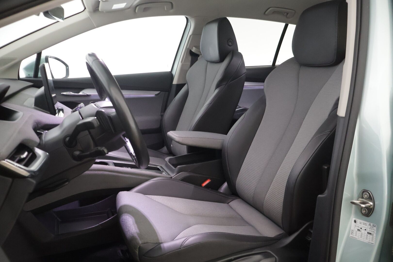 Skoda Enyaq 2023 80 iV - | ACC | ILP | Keylessgo | P-kamera | 2-om Suomi-auto | Apple&Android carplay | Merkkihuollot | Ratinlämmitin | LED | Puolinahat |