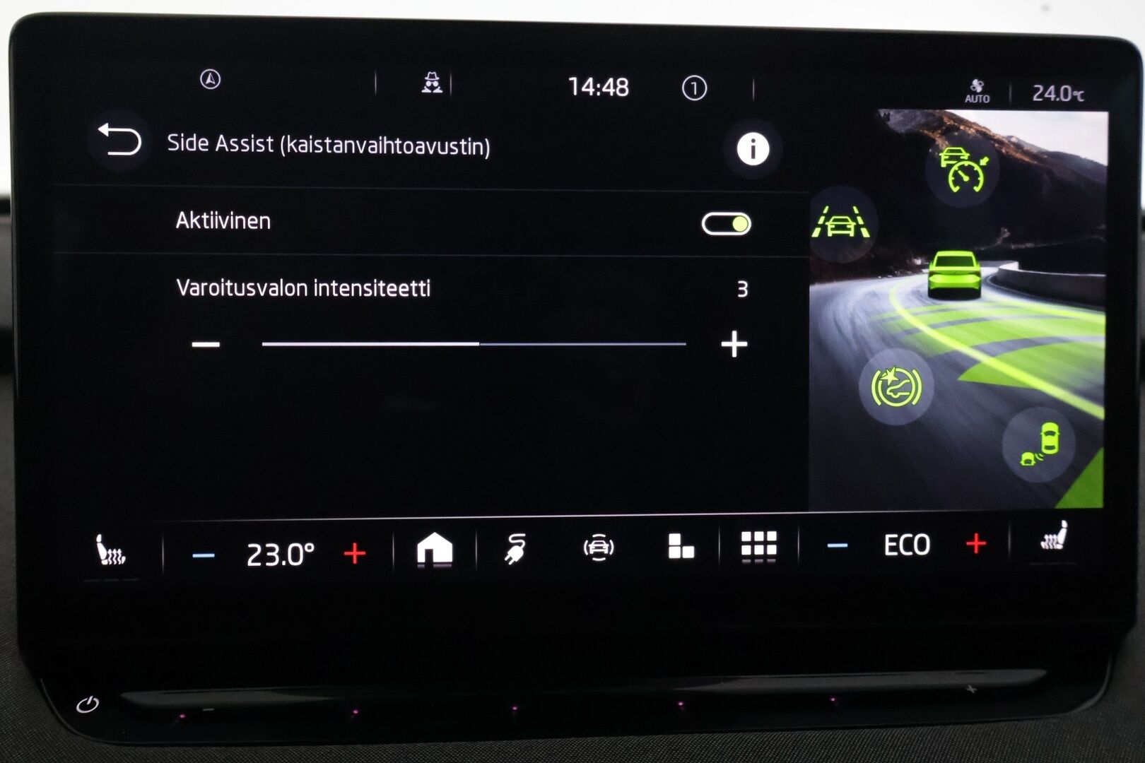 Skoda Enyaq 2023 80 iV - | ACC | ILP | Keylessgo | P-kamera | 2-om Suomi-auto | Apple&Android carplay | Merkkihuollot | Ratinlämmitin | LED | Puolinahat |