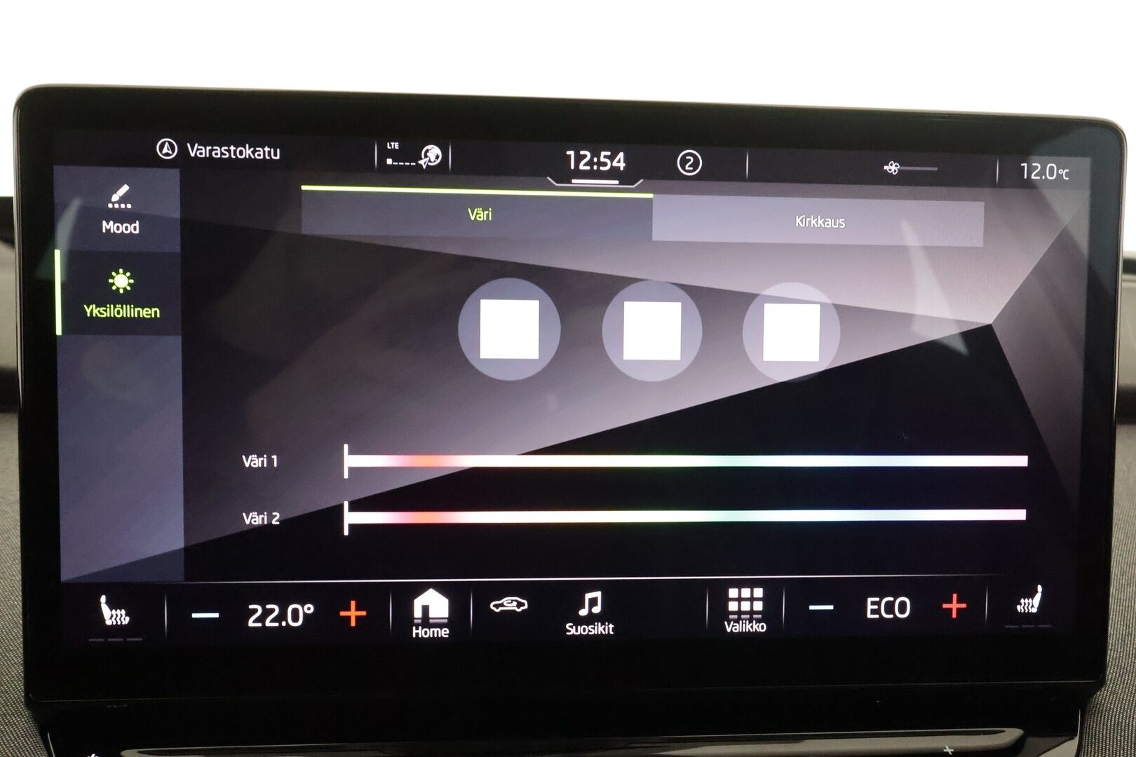 Skoda Enyaq 2023 80 Style iV - | ACC | ILP | Koukku | Canton | Muistipenkki | Matrix-LED | P.Kamera | Puolinahat | Ratinlämmitys | 1.Om Suomi-auto | Kahdet renkaat | Merkkihuollettu |