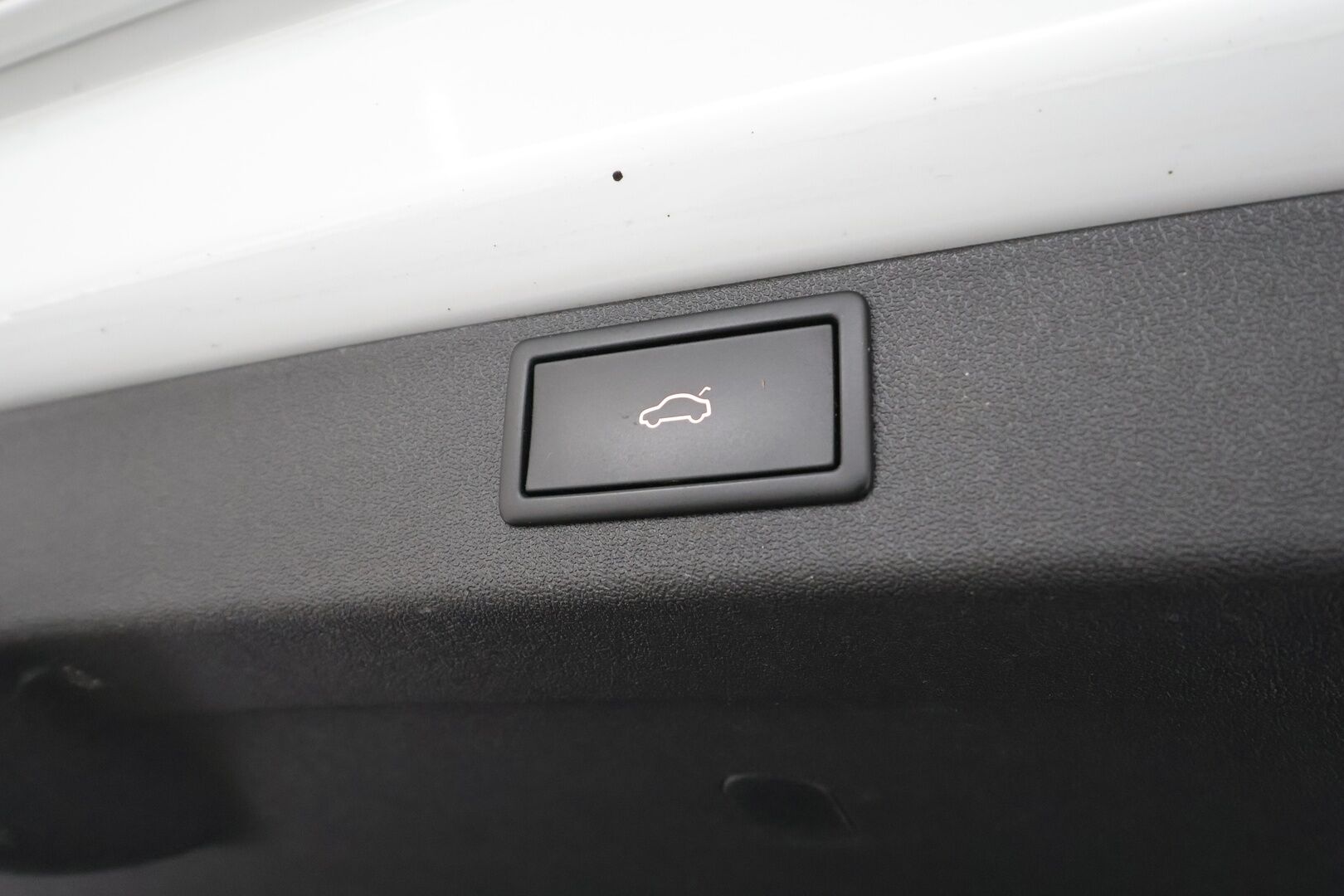 Skoda Enyaq 2023 80 Style iV - | ACC | ILP | Koukku | Canton | Muistipenkki | Matrix-LED | P.Kamera | Puolinahat | Ratinlämmitys | 1.Om Suomi-auto | Kahdet renkaat | Merkkihuollettu |
