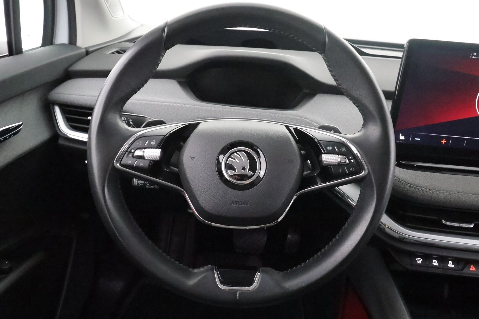 Skoda Enyaq 2023 80 Style iV - | ACC | ILP | Koukku | Canton | Muistipenkki | Matrix-LED | P.Kamera | Puolinahat | Ratinlämmitys | 1.Om Suomi-auto | Kahdet renkaat | Merkkihuollettu |