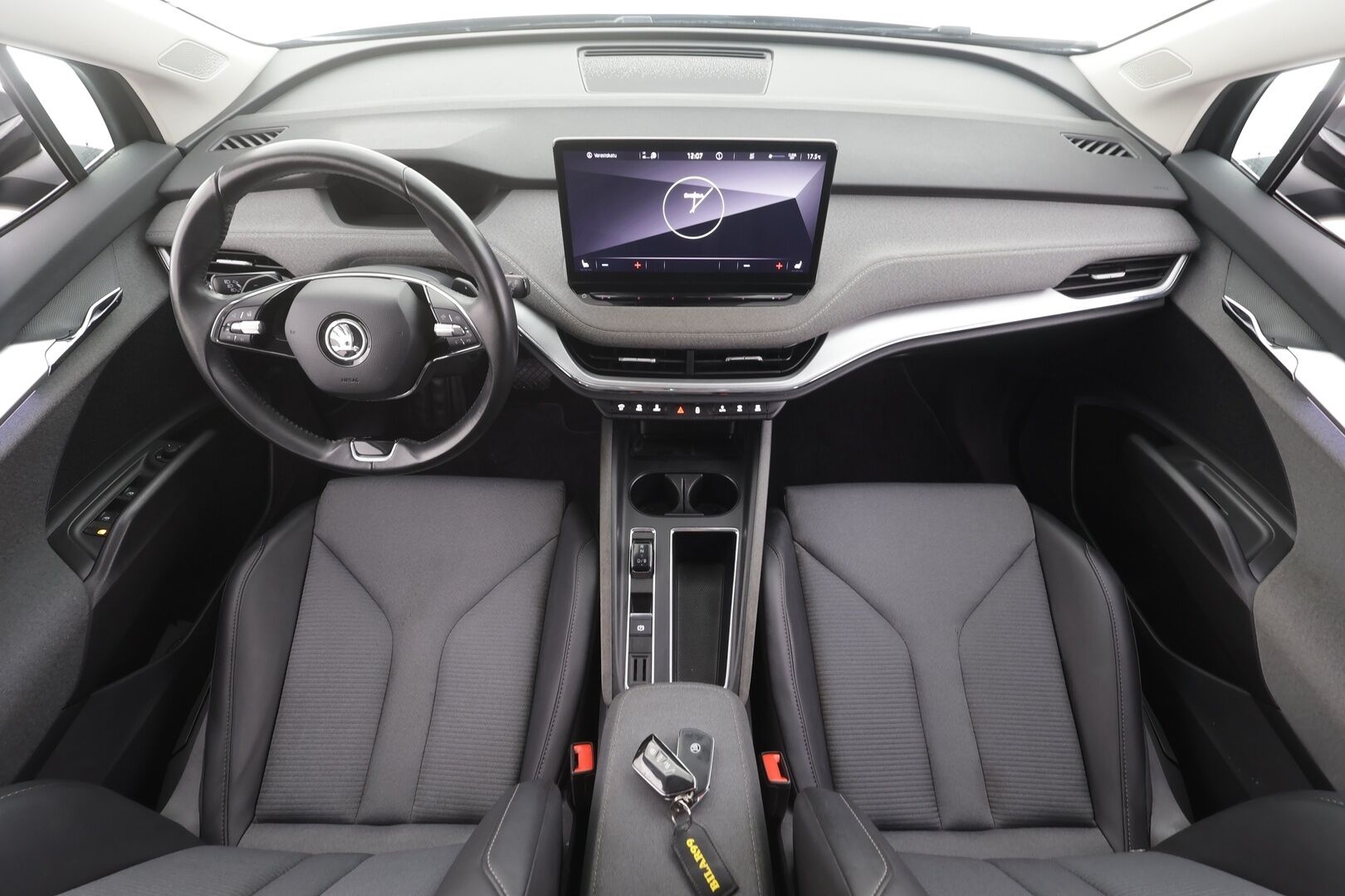 Skoda Enyaq 2023 80 iV - | ACC | ILP | Puolinahat | 360° | Lane Assist | Side Assist | Keyless | LED | Lämm. ratti | Sähk. takaluukku | 1-om suomiauto | 2x renkaat aluin | 