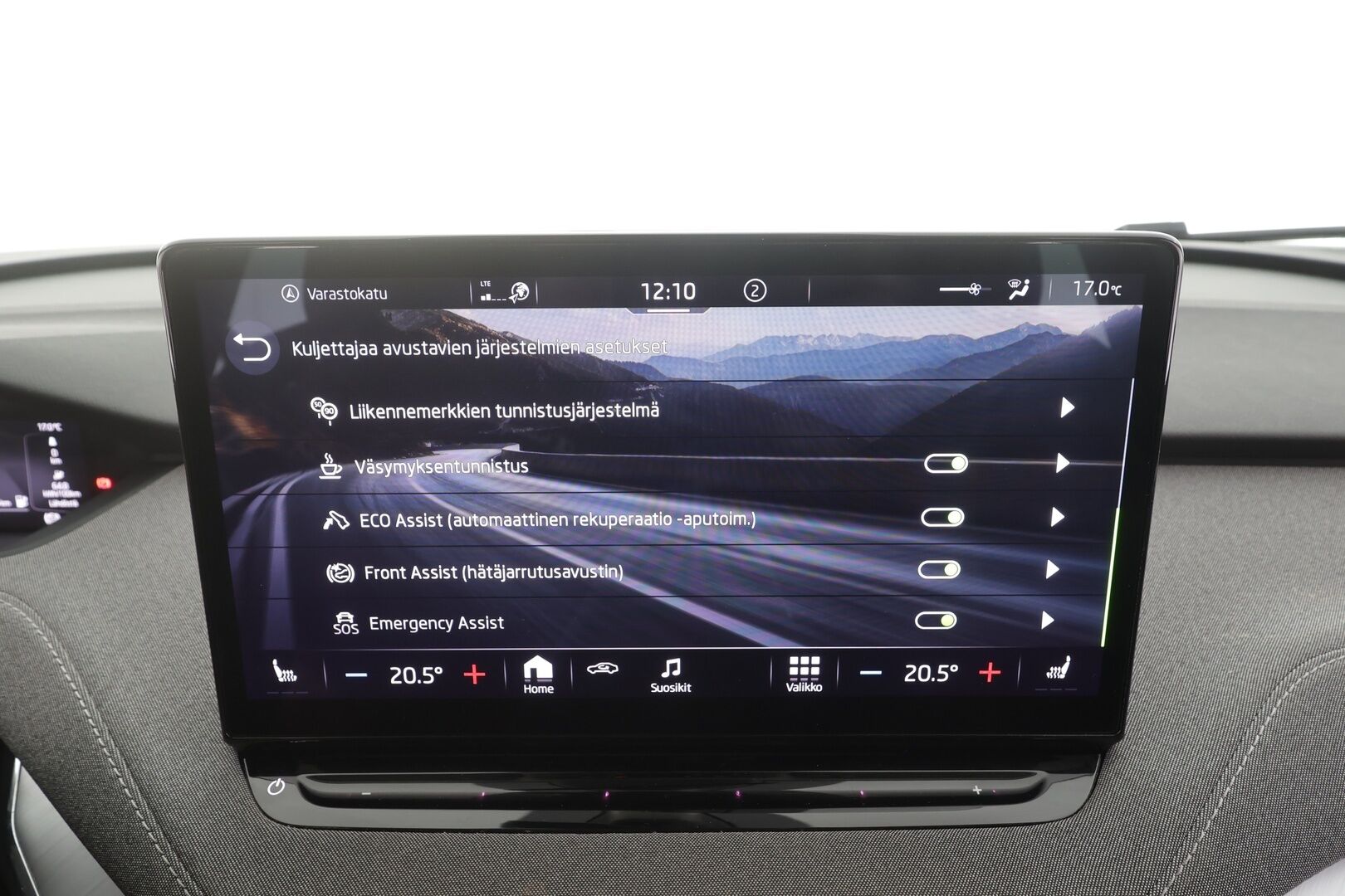 Skoda Enyaq 2023 80 iV - | ACC | ILP | Puolinahat | 360° | Lane Assist | Side Assist | Keyless | LED | Lämm. ratti | Sähk. takaluukku | 1-om suomiauto | 2x renkaat aluin | 