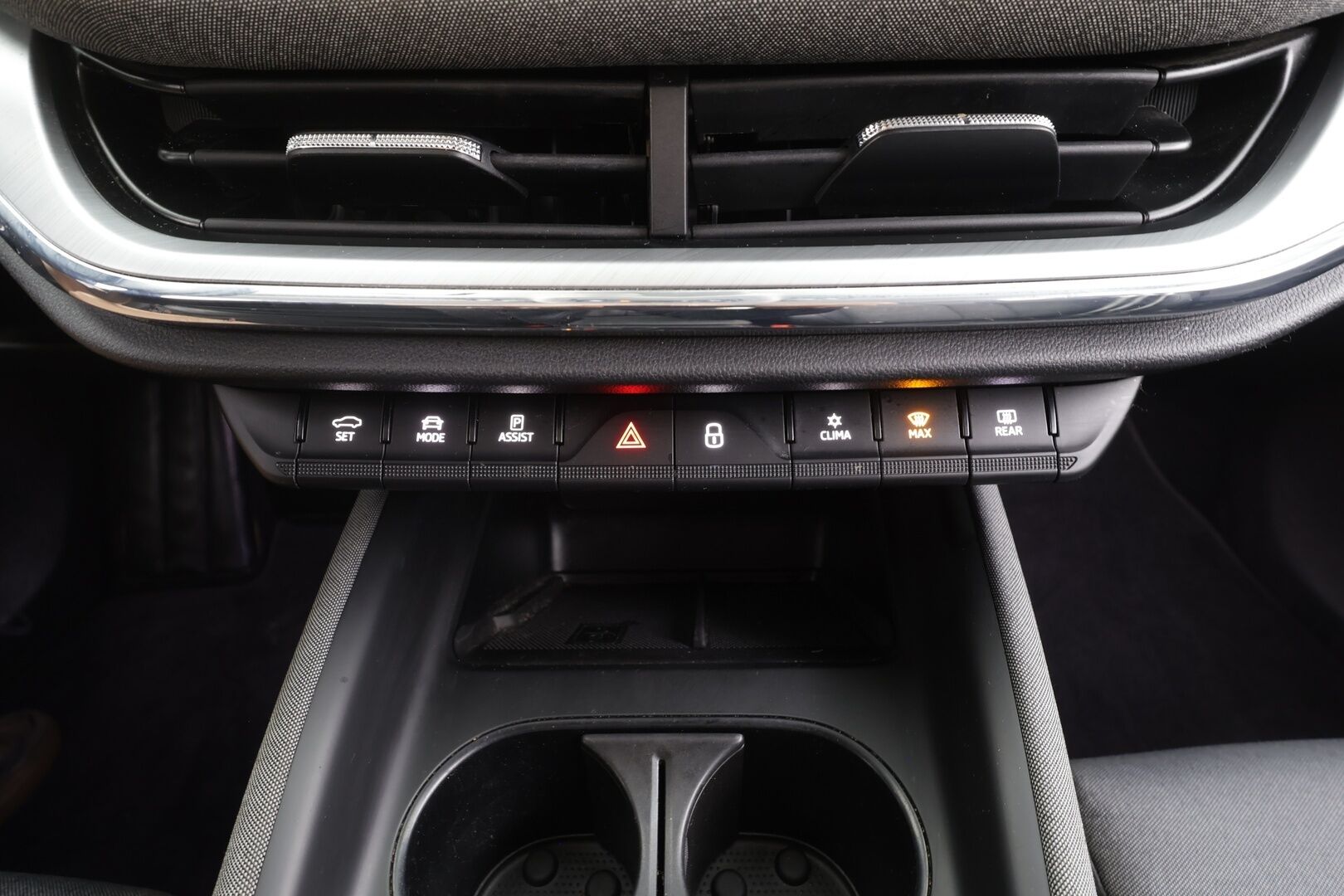 Skoda Enyaq 2023 80 iV - | ACC | ILP | Puolinahat | 360° | Lane Assist | Side Assist | Keyless | LED | Lämm. ratti | Sähk. takaluukku | 1-om suomiauto | 2x renkaat aluin | 