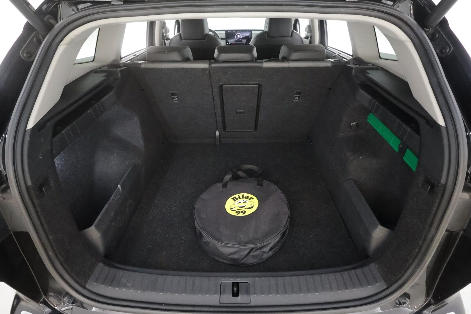 Skoda Enyaq 2023 80 iV - | ACC | ILP | Puolinahat | 360° | Lane Assist | Side Assist | Keyless | LED | Lämm. ratti | Sähk. takaluukku | 1-om suomiauto | 2x renkaat aluin | 